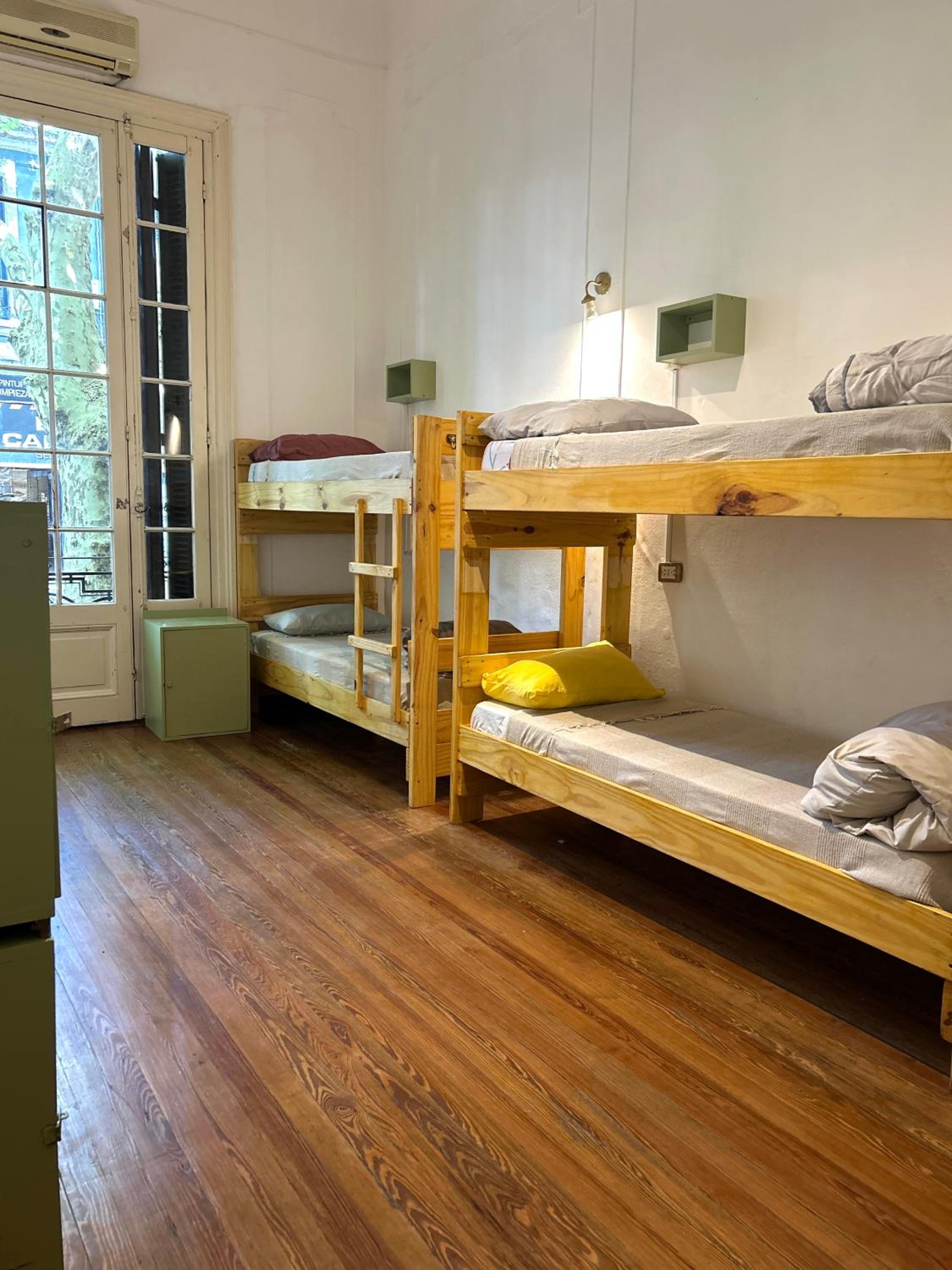 Bed in 6-Bed Mixed Dormitory Room photo 1