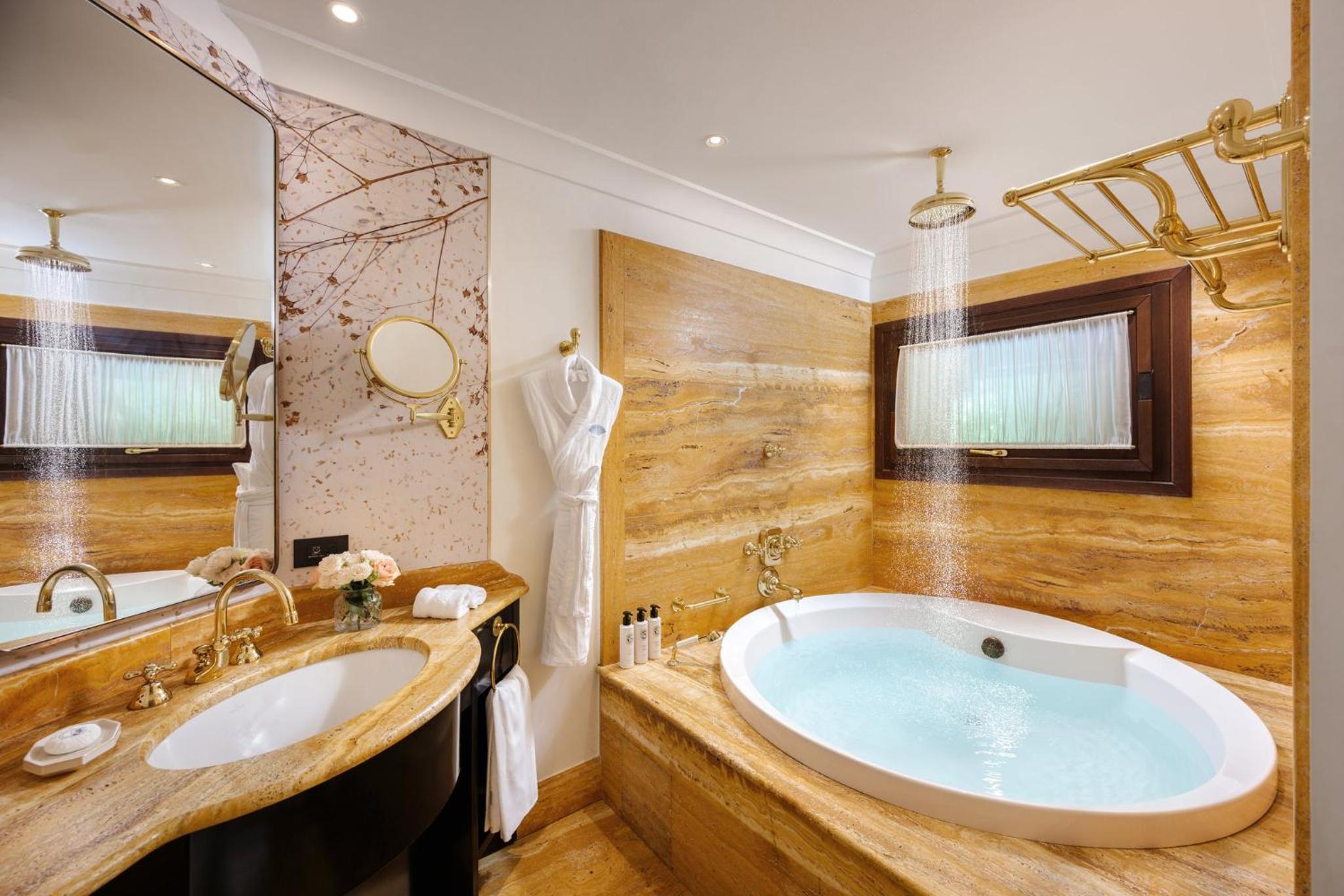 Duplex Suite - Photo 2