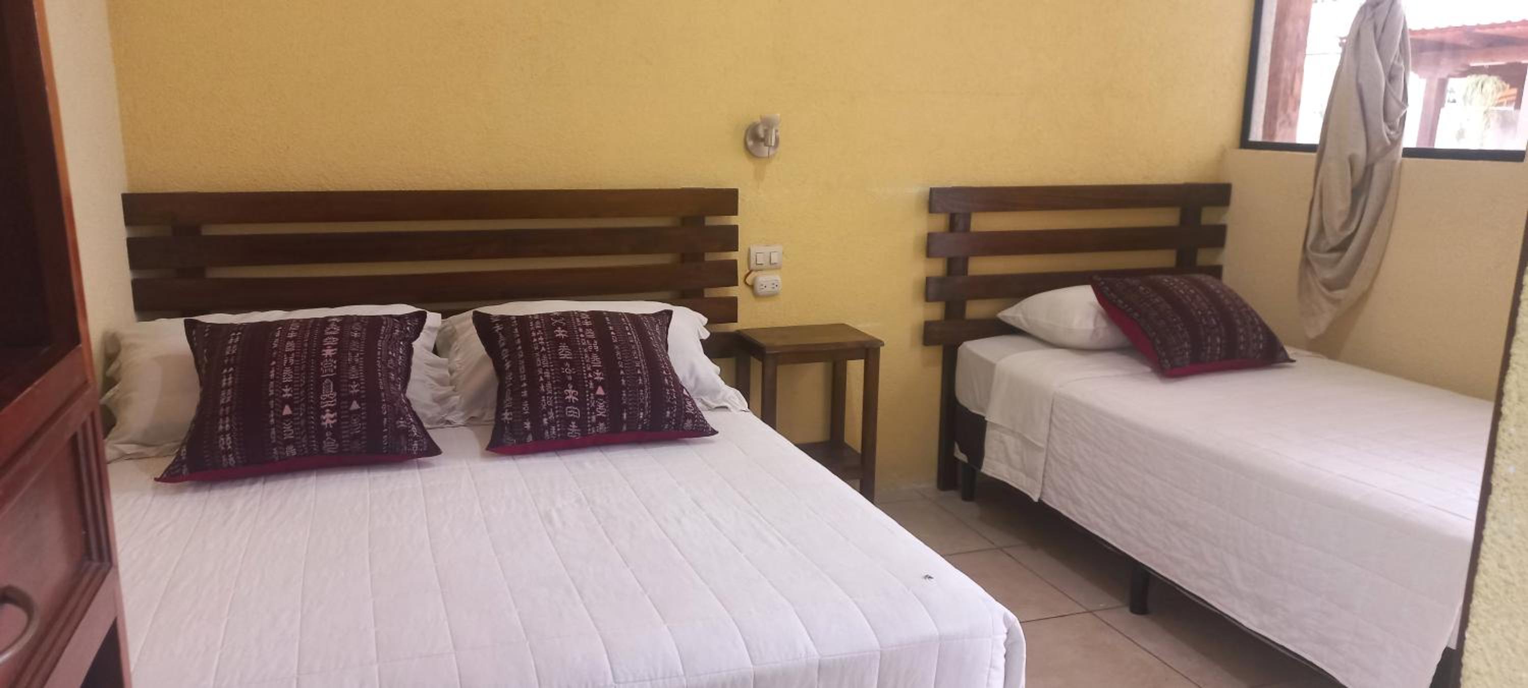 Small Twin Room photo 1