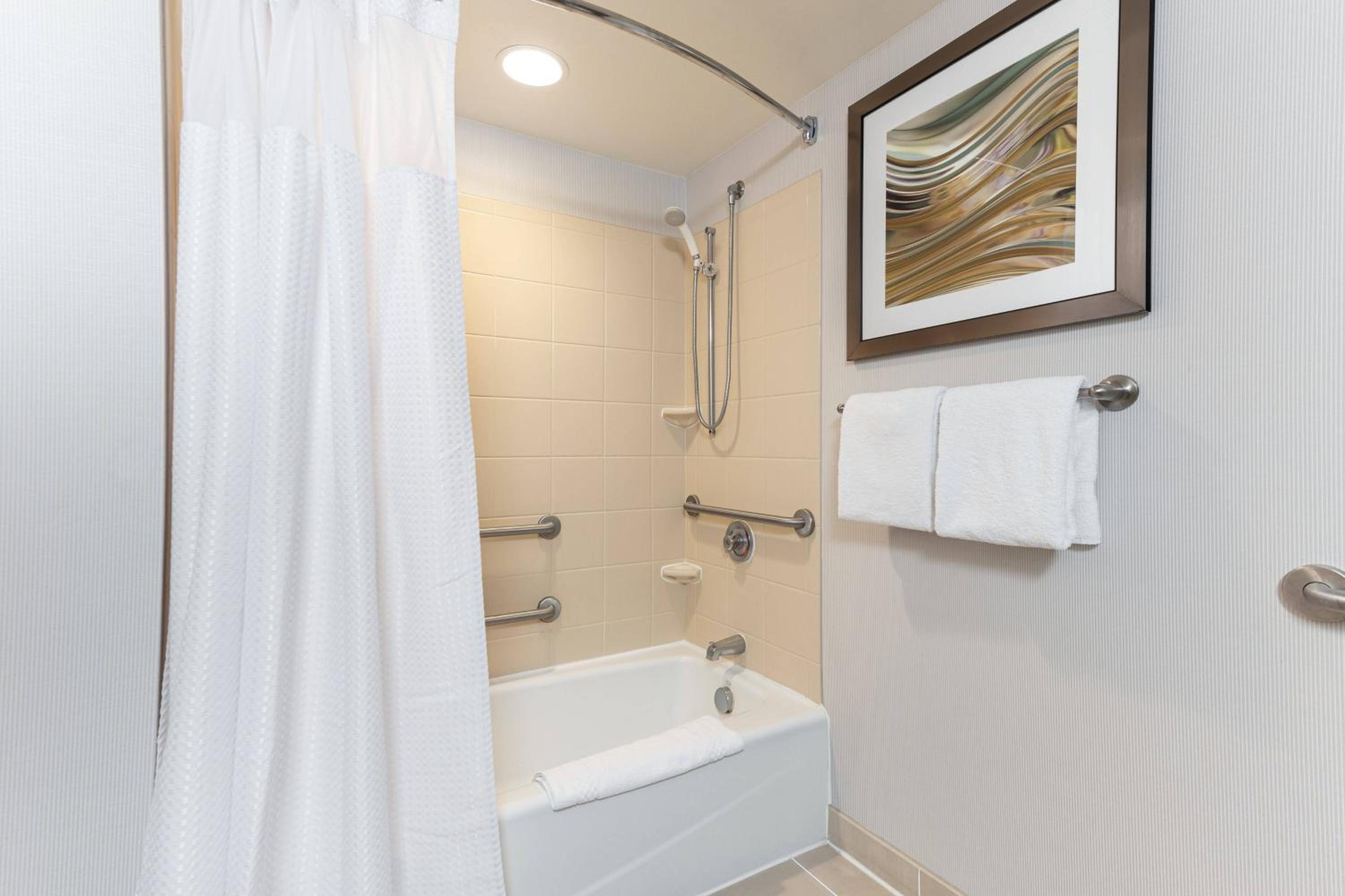Queen Room with Two Queen Beds and Adapted Tub - Mobility and Hearing Accessible