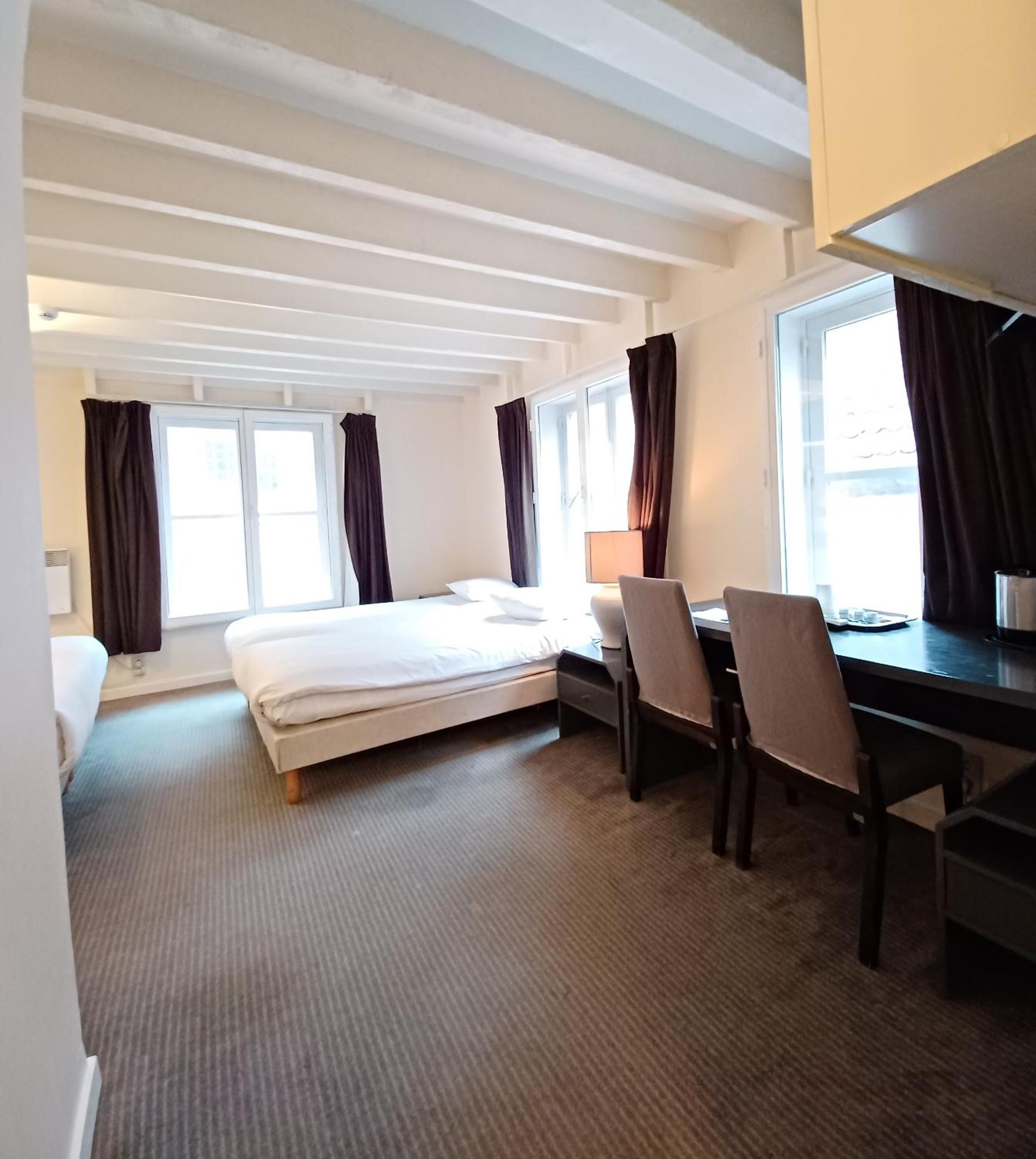 Quadruple Room - Photo 1