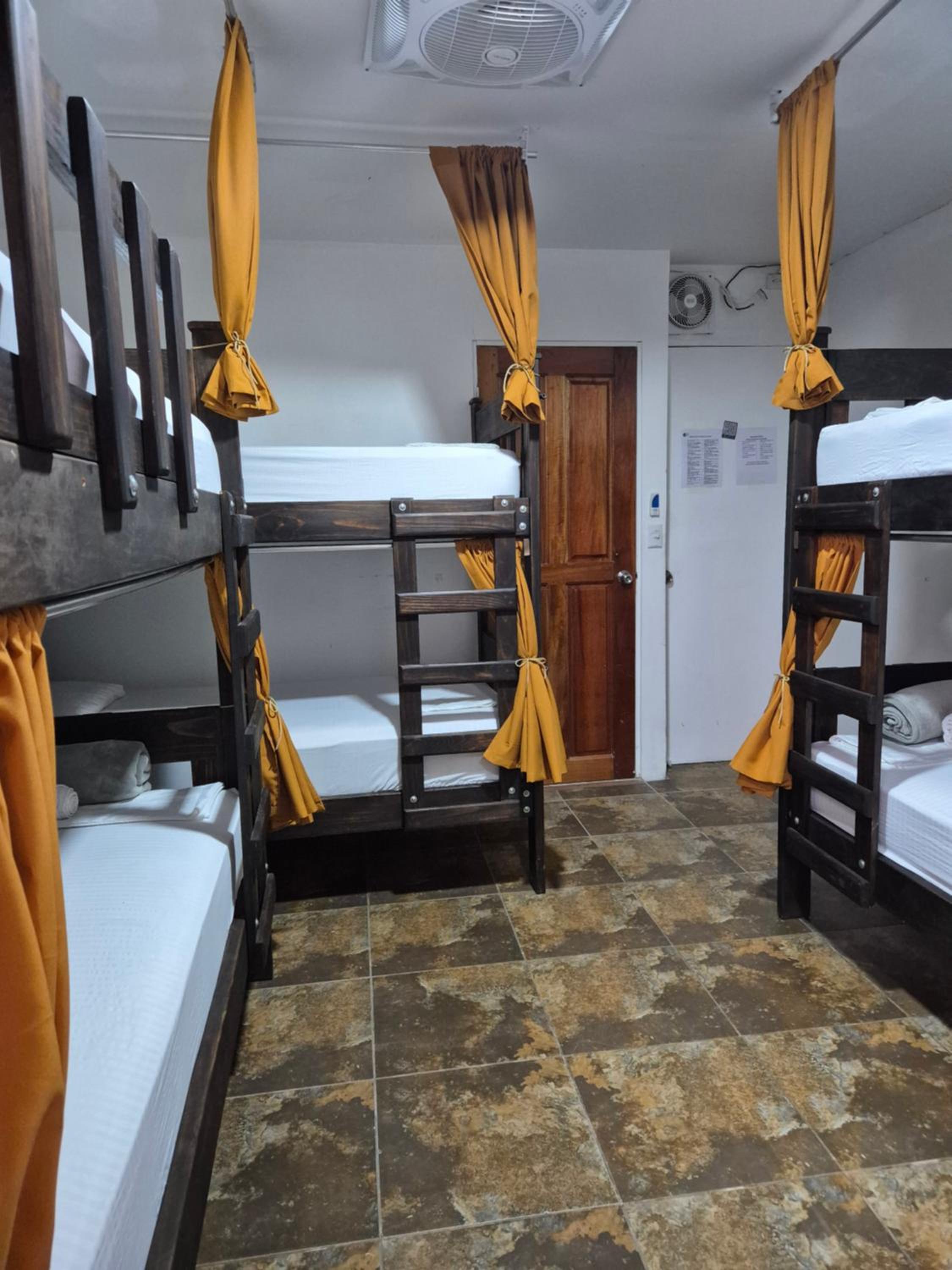 Bed in 6-Bed Dormitory Room photo 2
