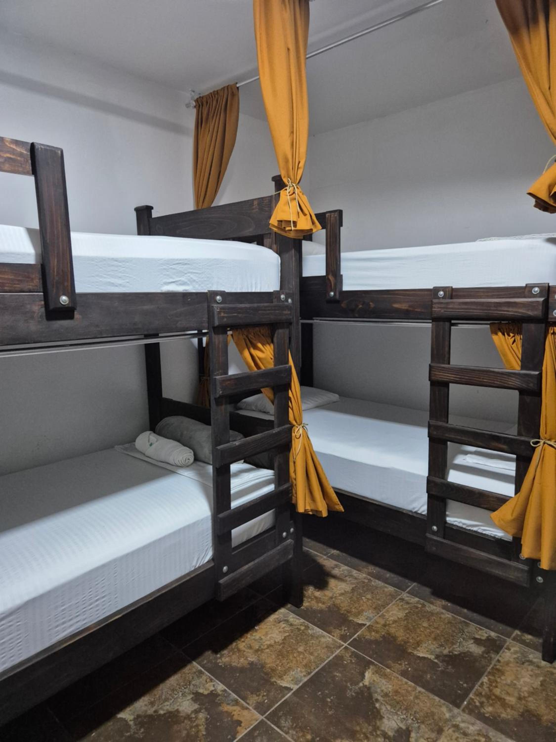 Bed in 6-Bed Dormitory Room photo 3