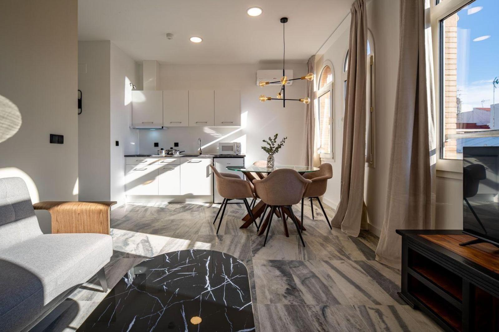One-Bedroom Deluxe Apartment