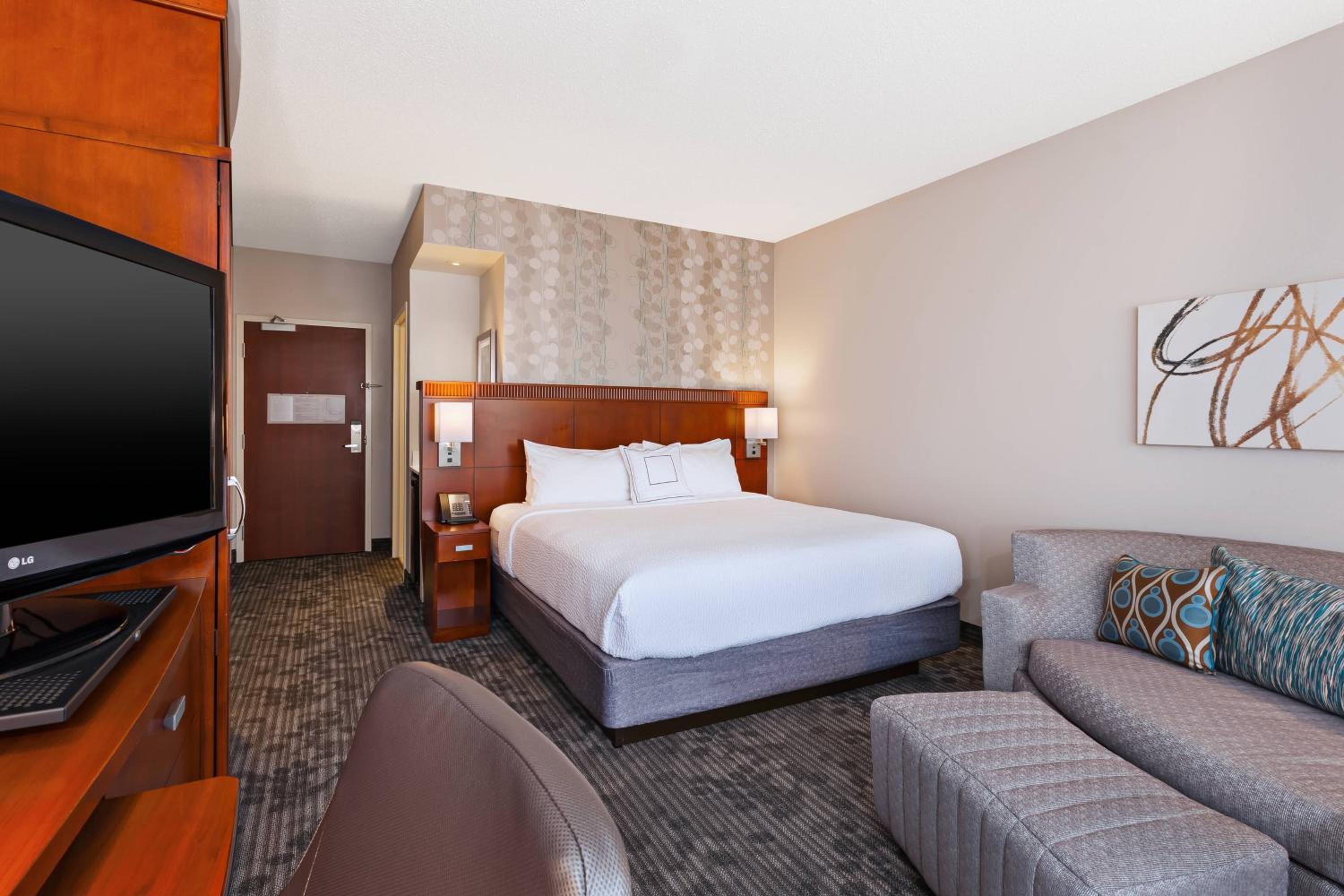 King Room - Hearing Accessible - Photo 3