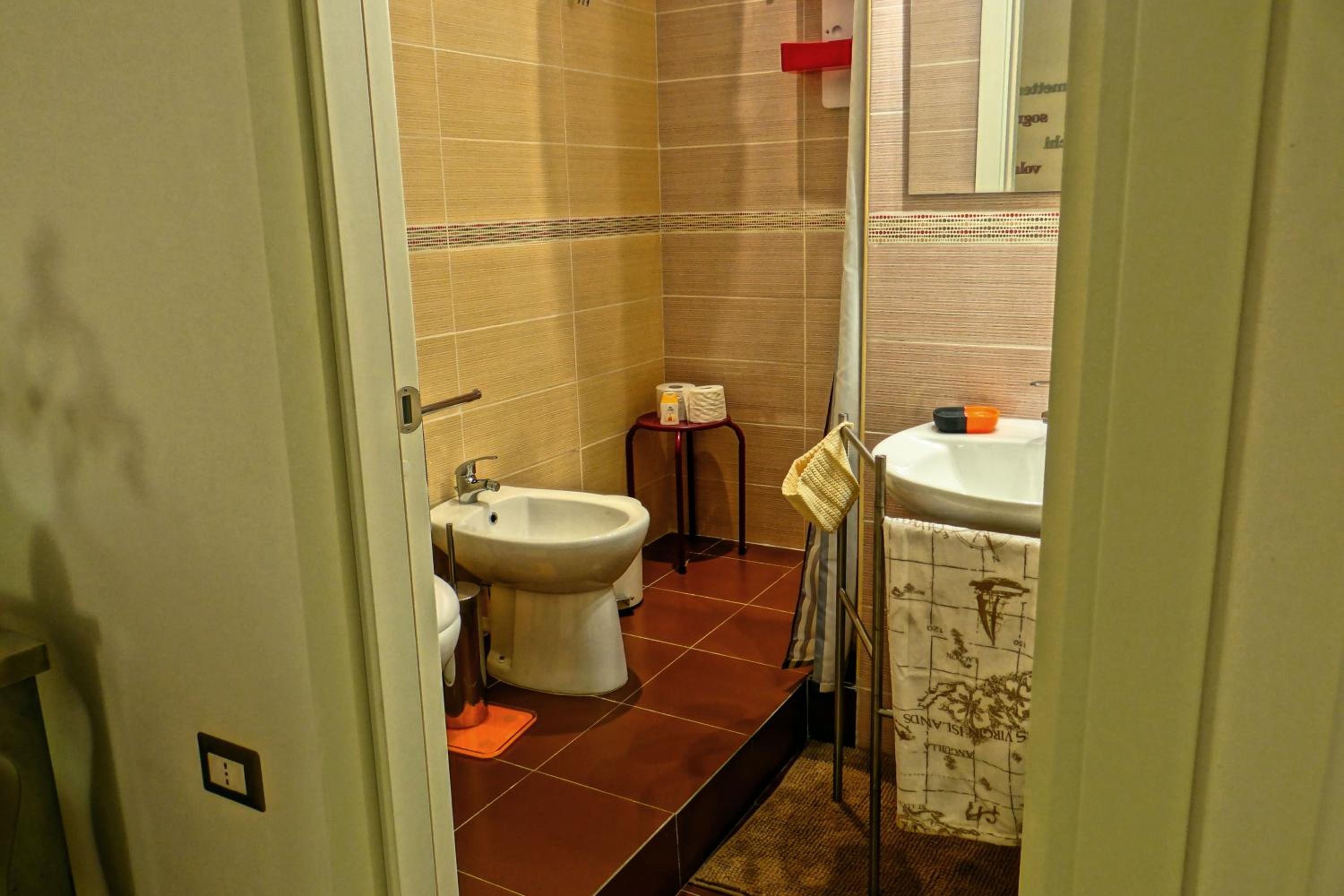 Double Room with Extra Bed - Photo 2