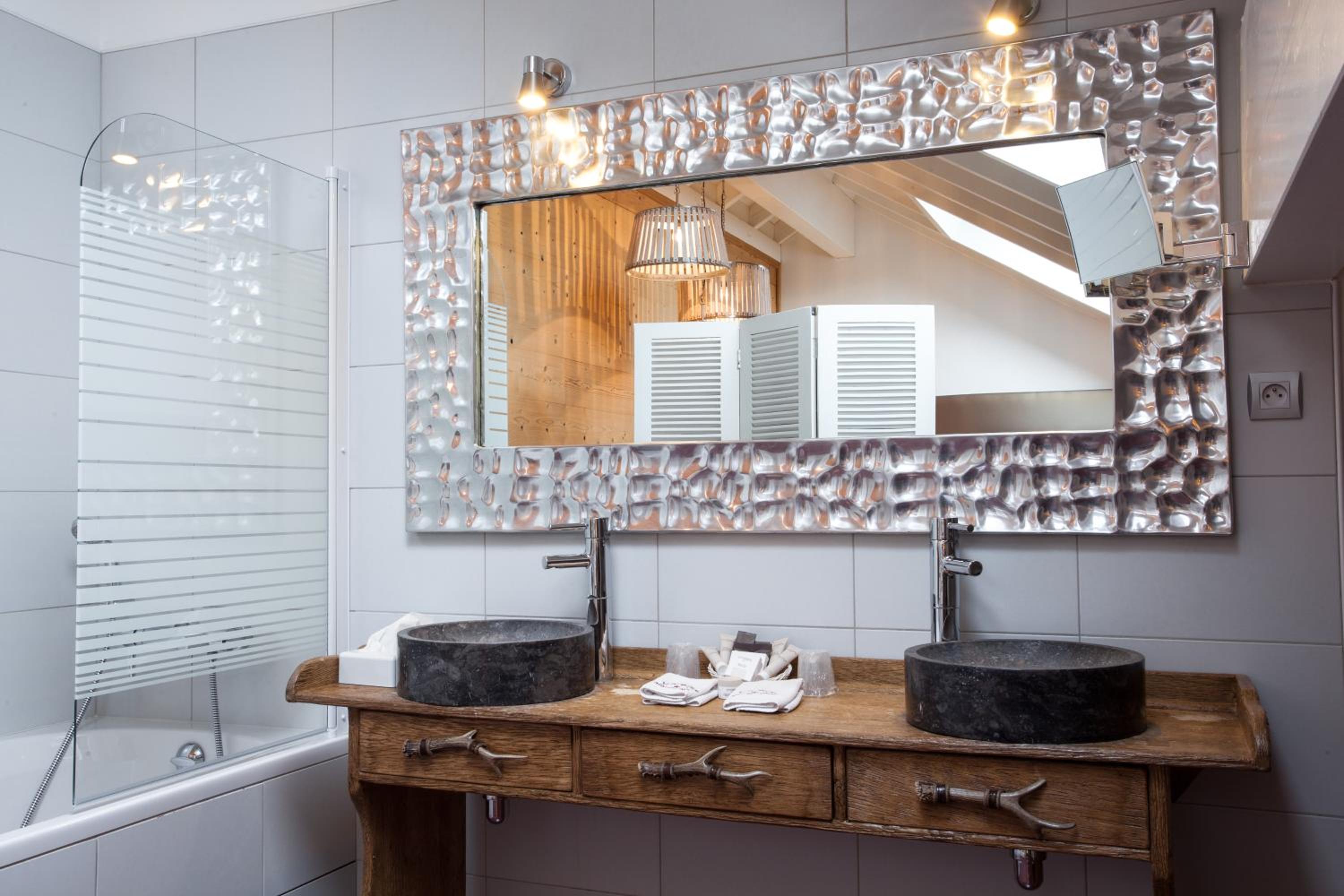 Duplex Suite - Photo 4