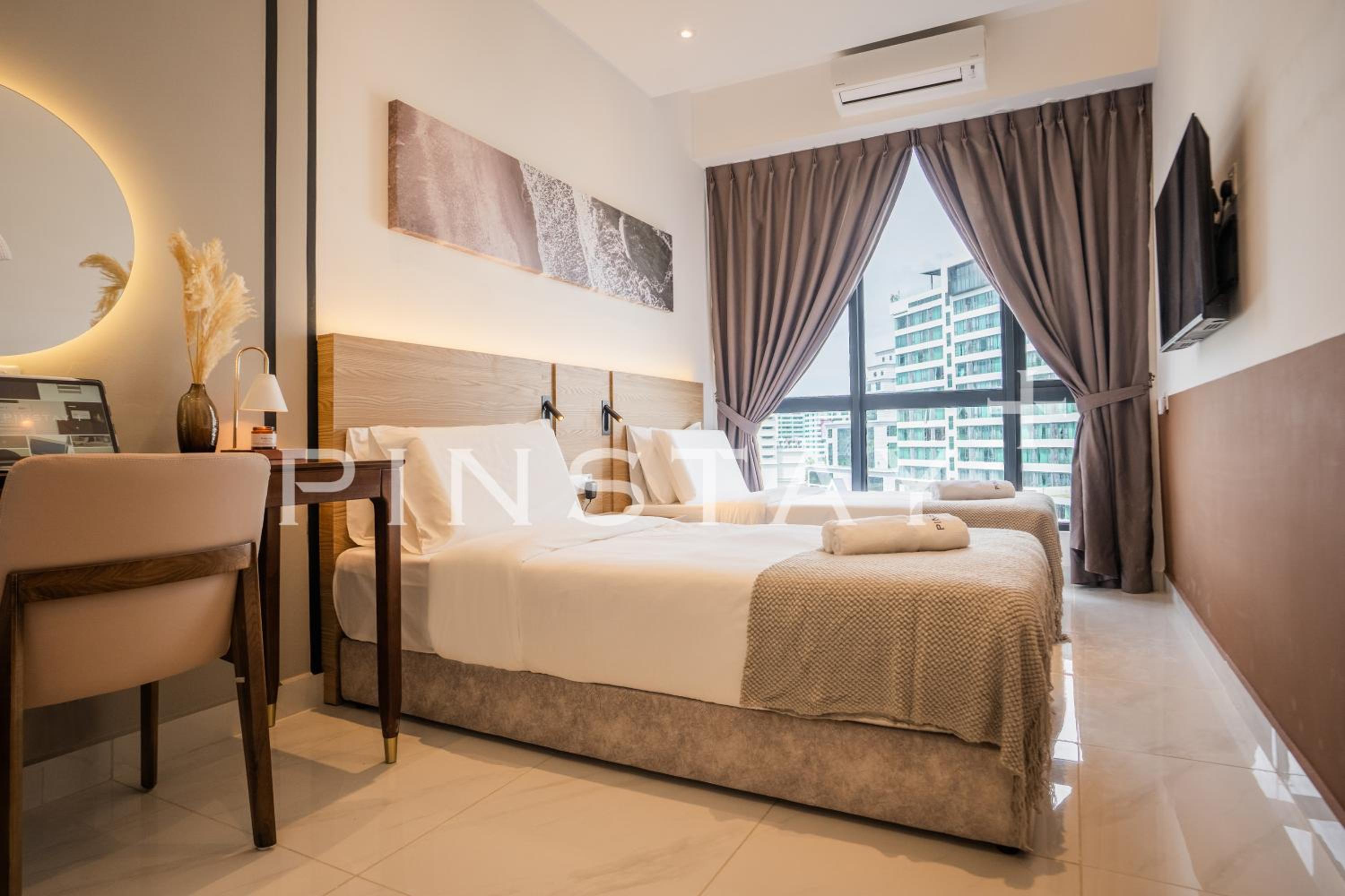 Deluxe Twin Room