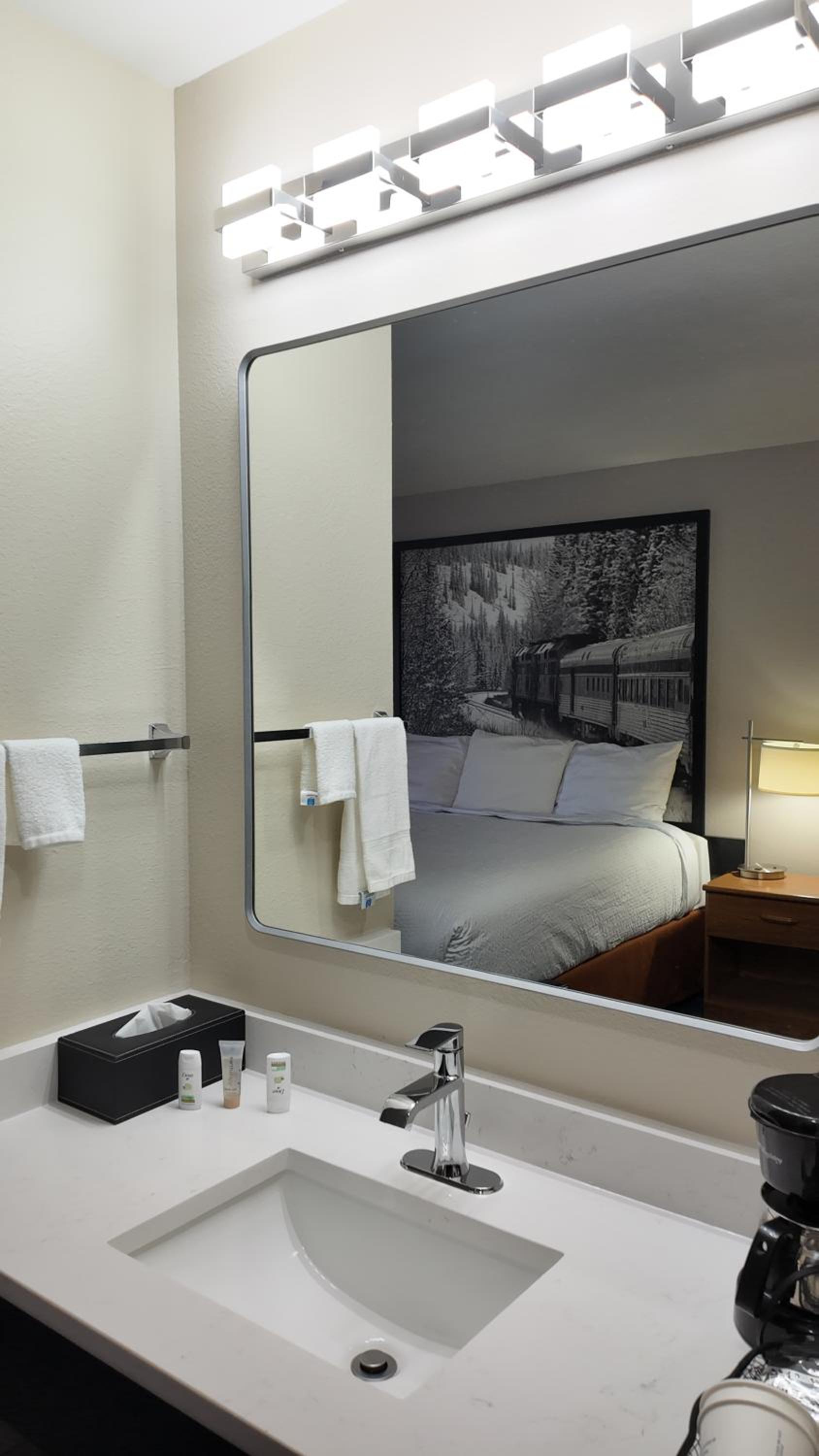 King Studio Suite -  Non-Smoking photo 3