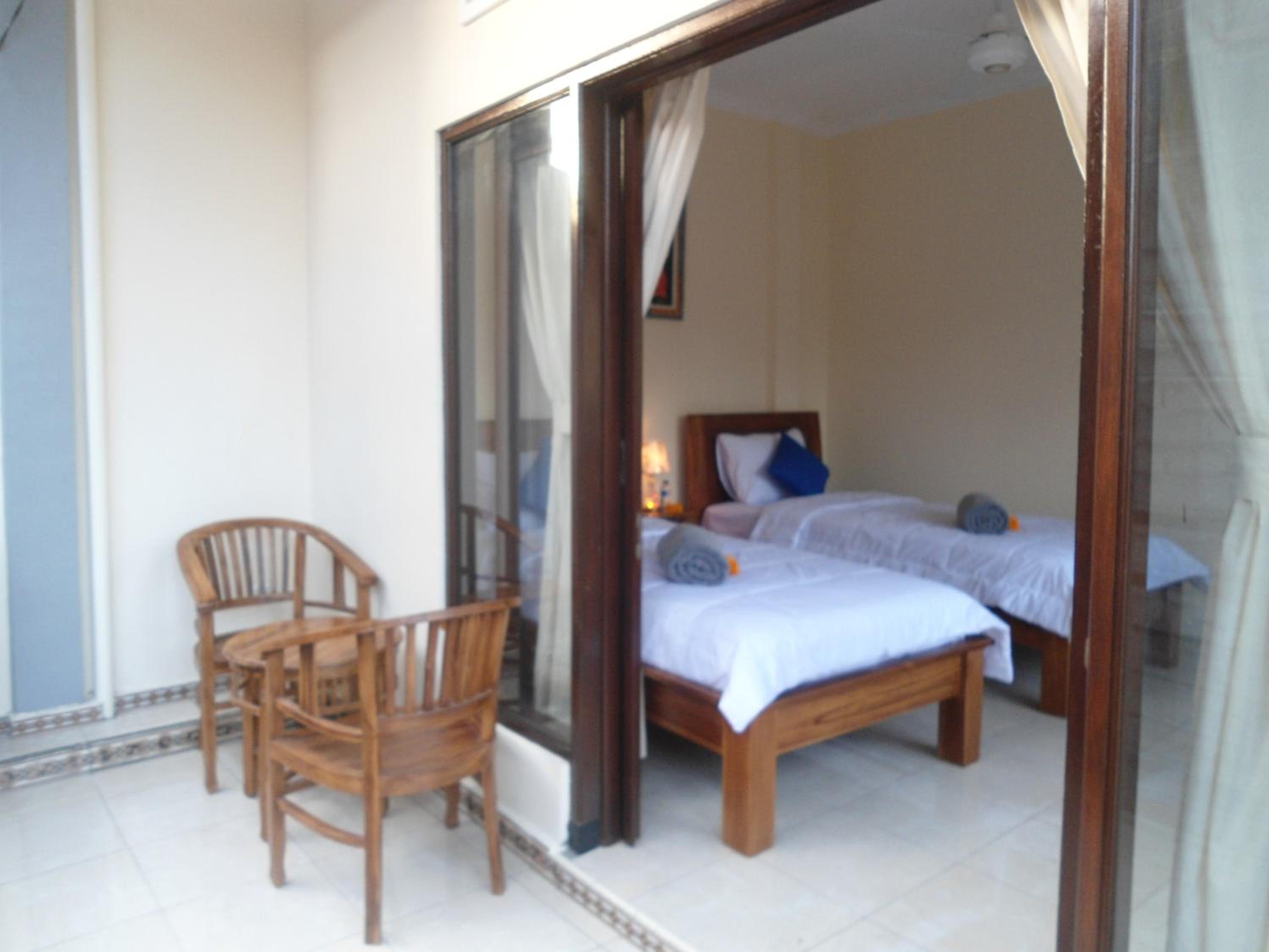 Twin Room with Balcony