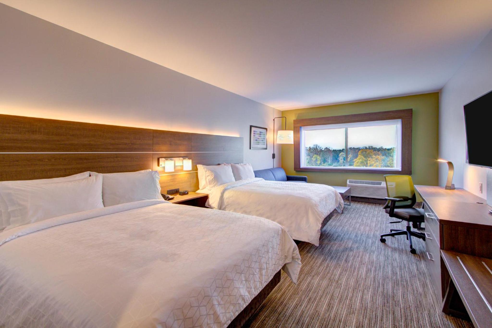 Queen Room with Two Queen Beds - Disability Access