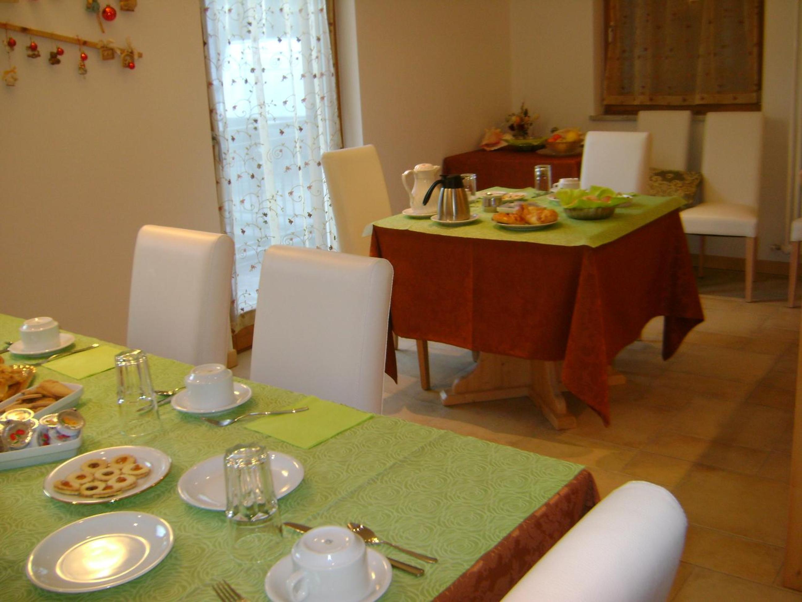 Triple Room - Disability Access photo 3