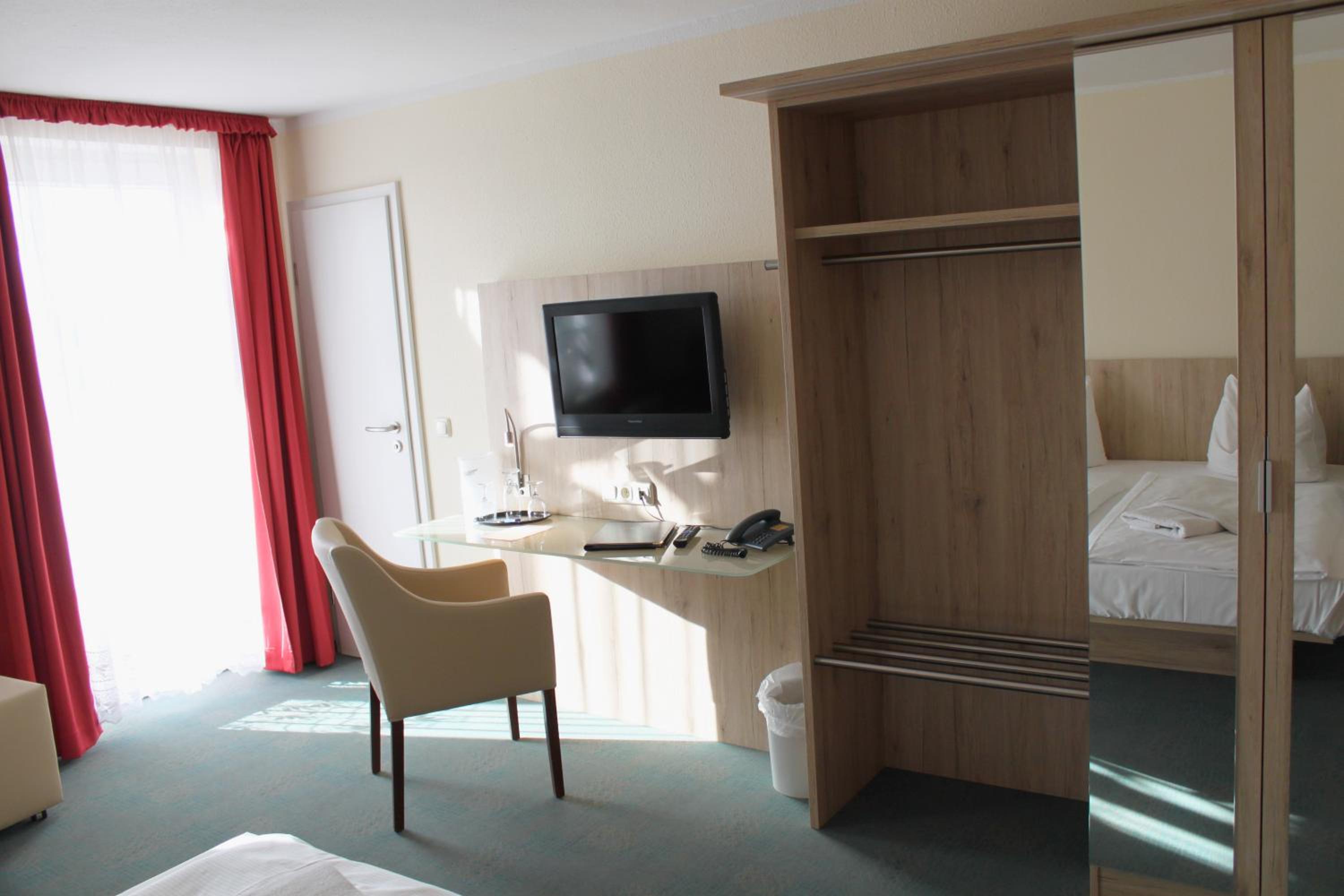 Double Room with Balcony photo 3