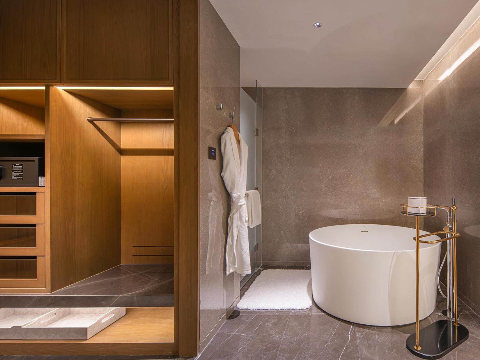 One-Bedroom Suite