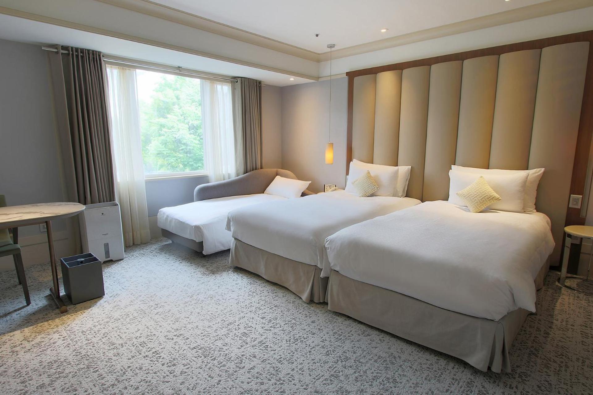 Premier Triple Room with Royal VIP Lounge