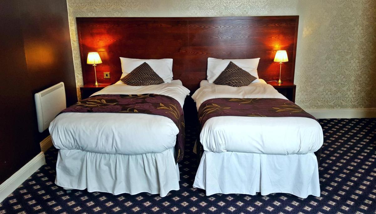 Standard Convertible Room – Twins or King photo 2
