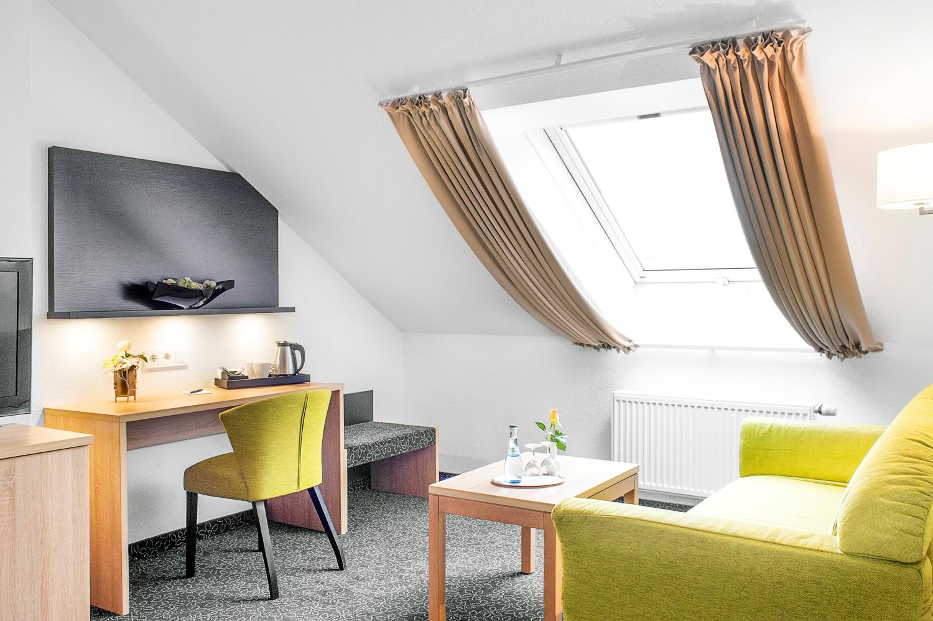 Deluxe Double or Twin Room - Photo 5