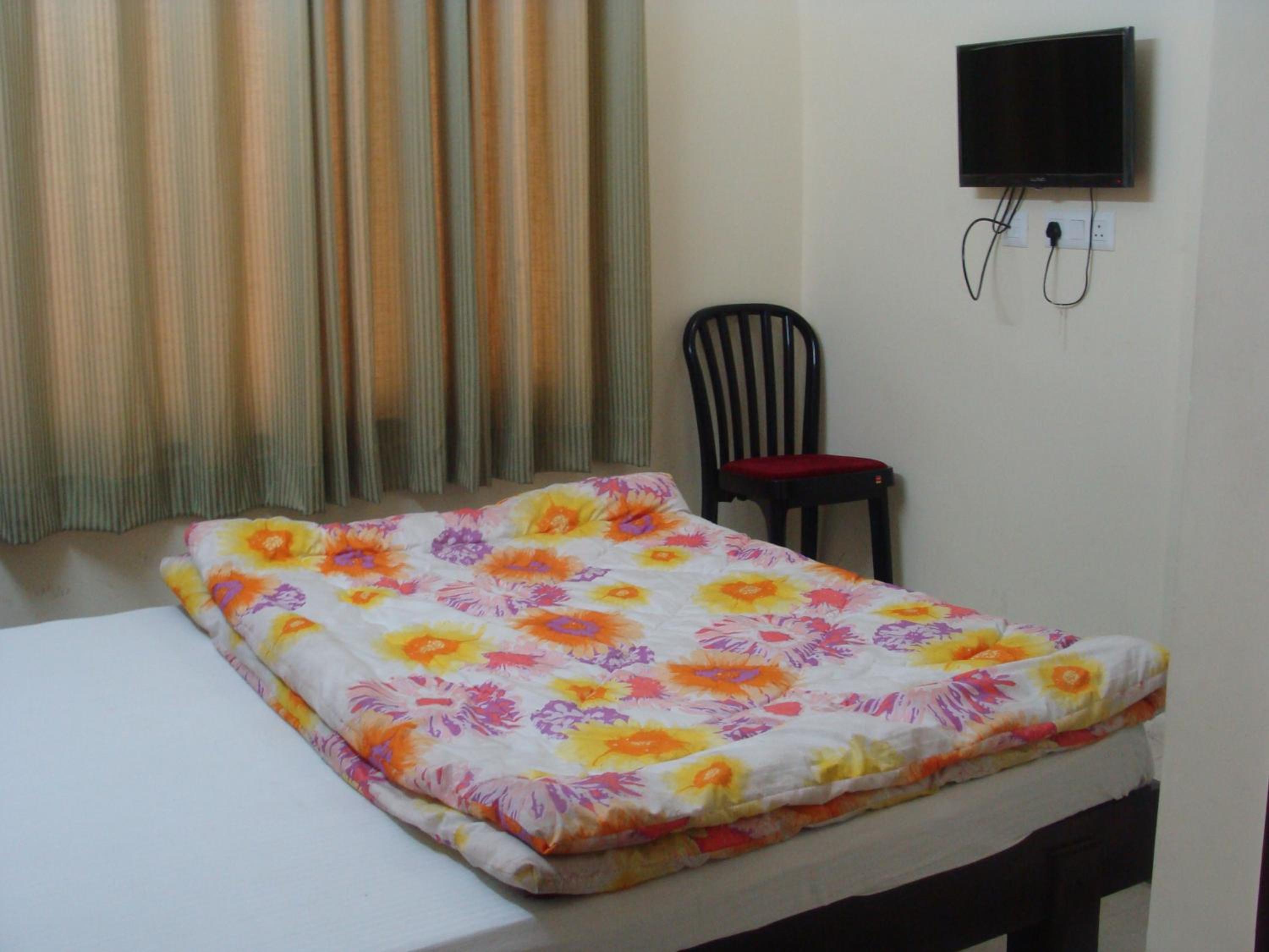 Deluxe Room Non A/C - Photo 1