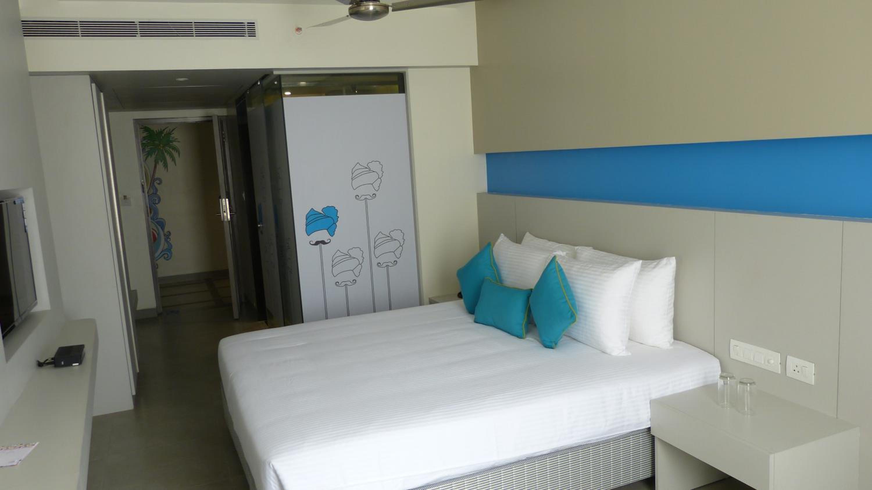 Deluxe Twin Room photo 2