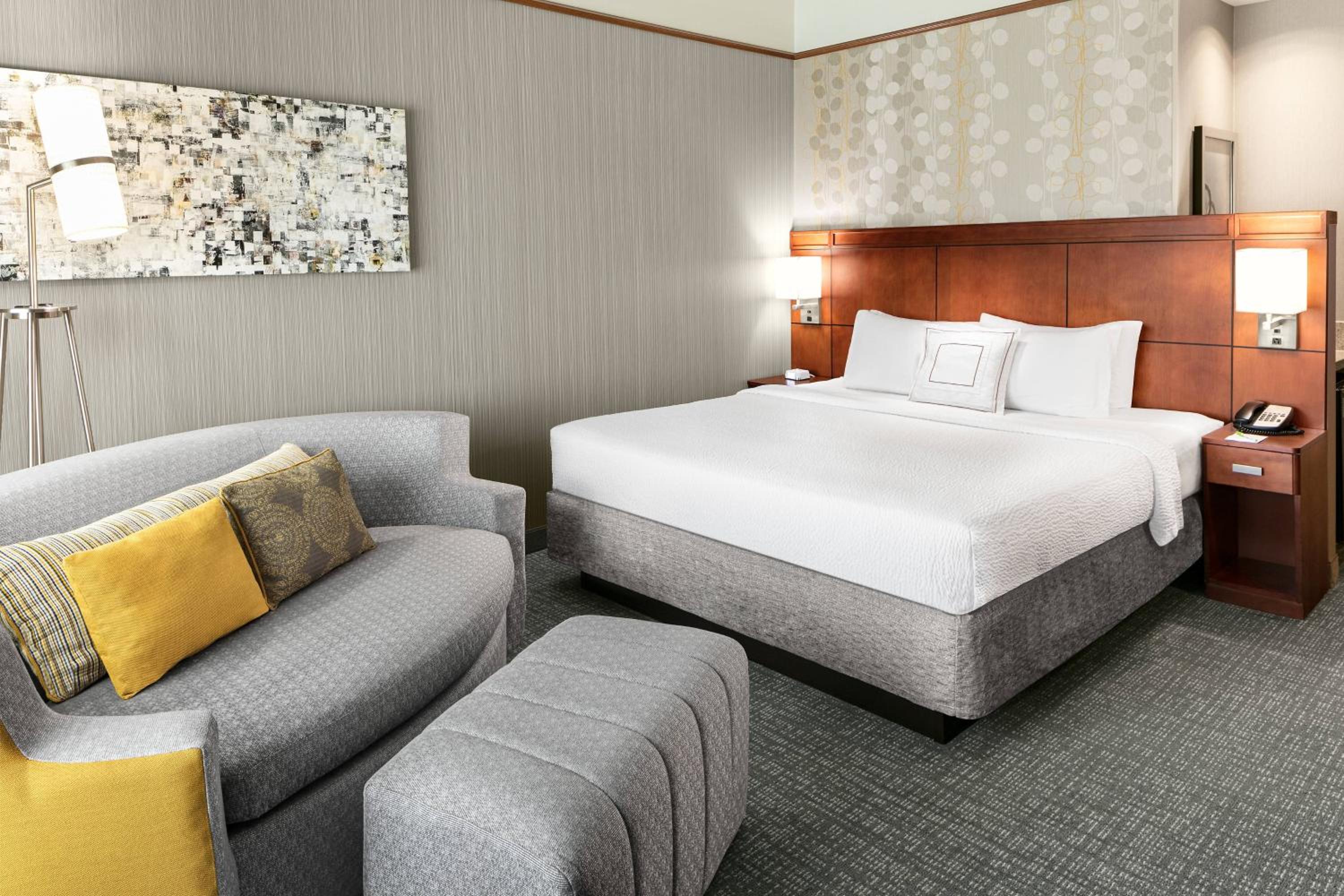 King Room with Sofa Bed and Roll-in Shower - Mobility and Hearing Accessible photo 2