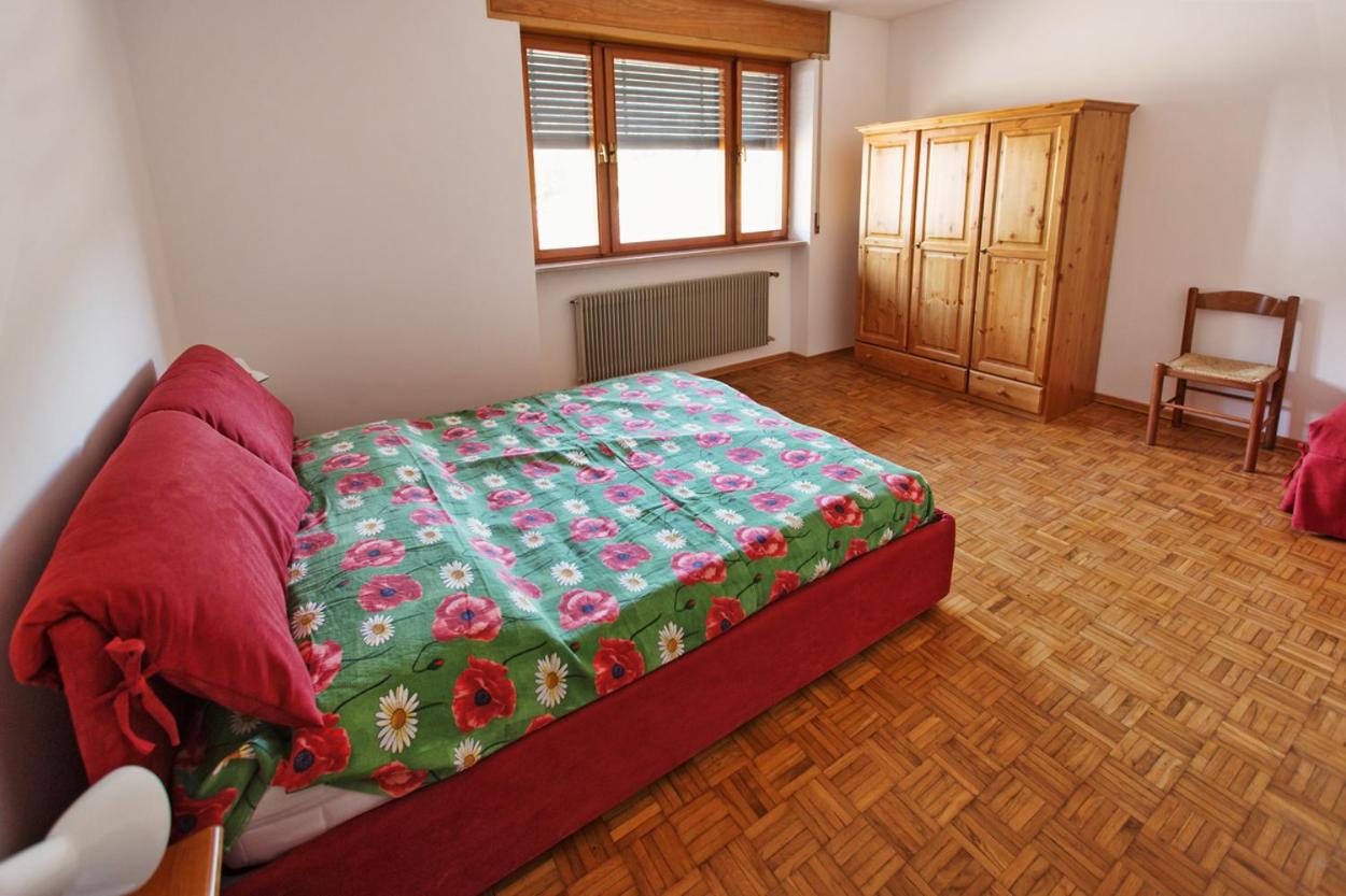 Three-Bedroom Apartment - Photo 7