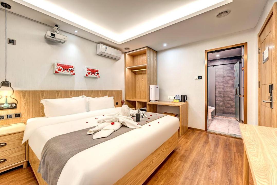 Small Double Room(No Window)