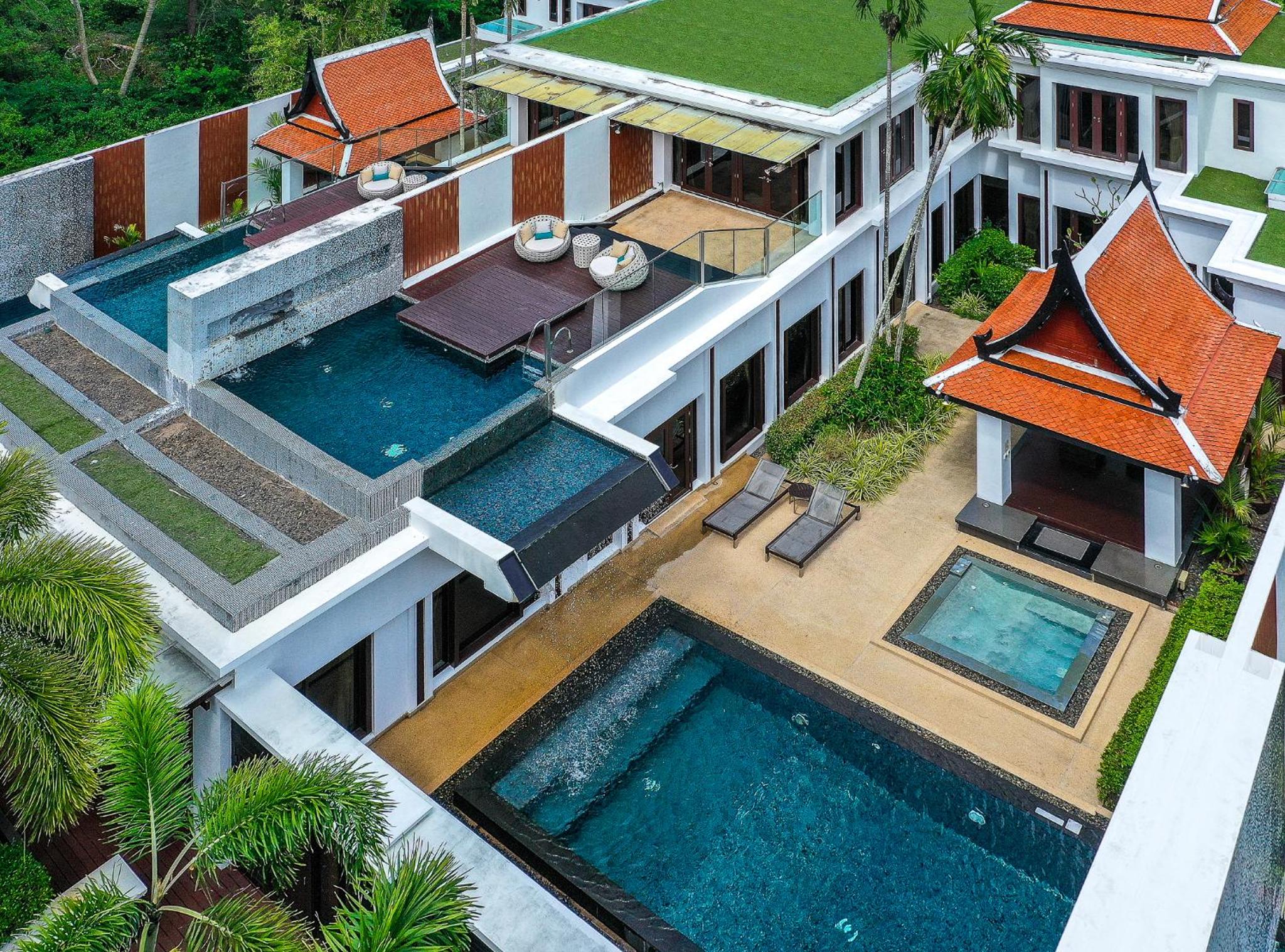 Three-Bedroom Villa - Photo 4