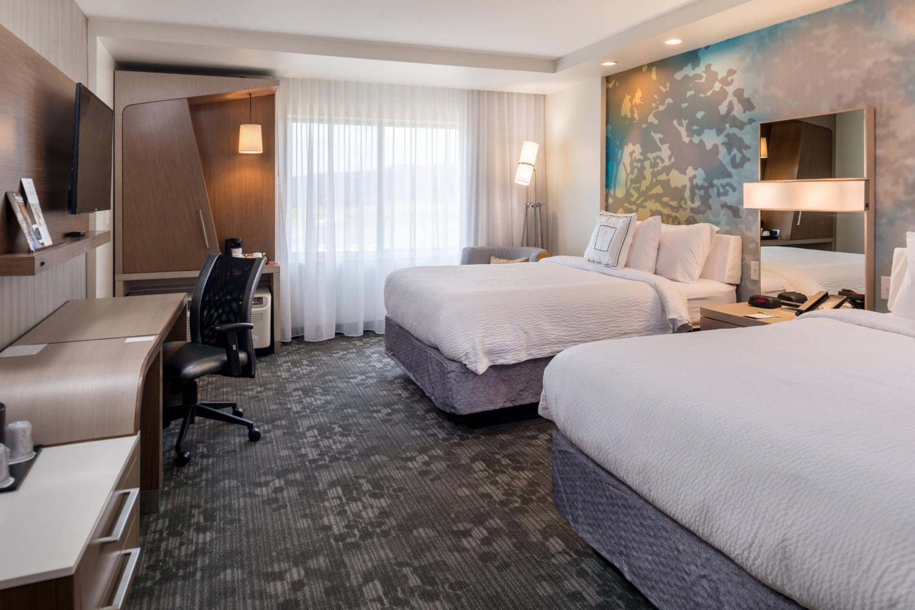 Queen Room with Two Queen Beds - Hearing Accessible photo 2