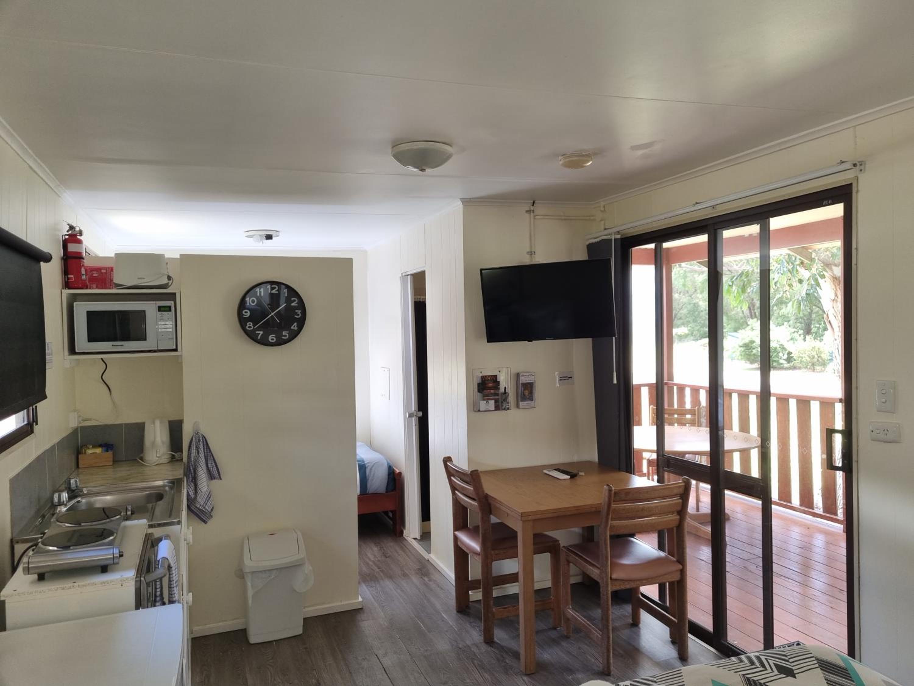 Cabin 1 photo 3