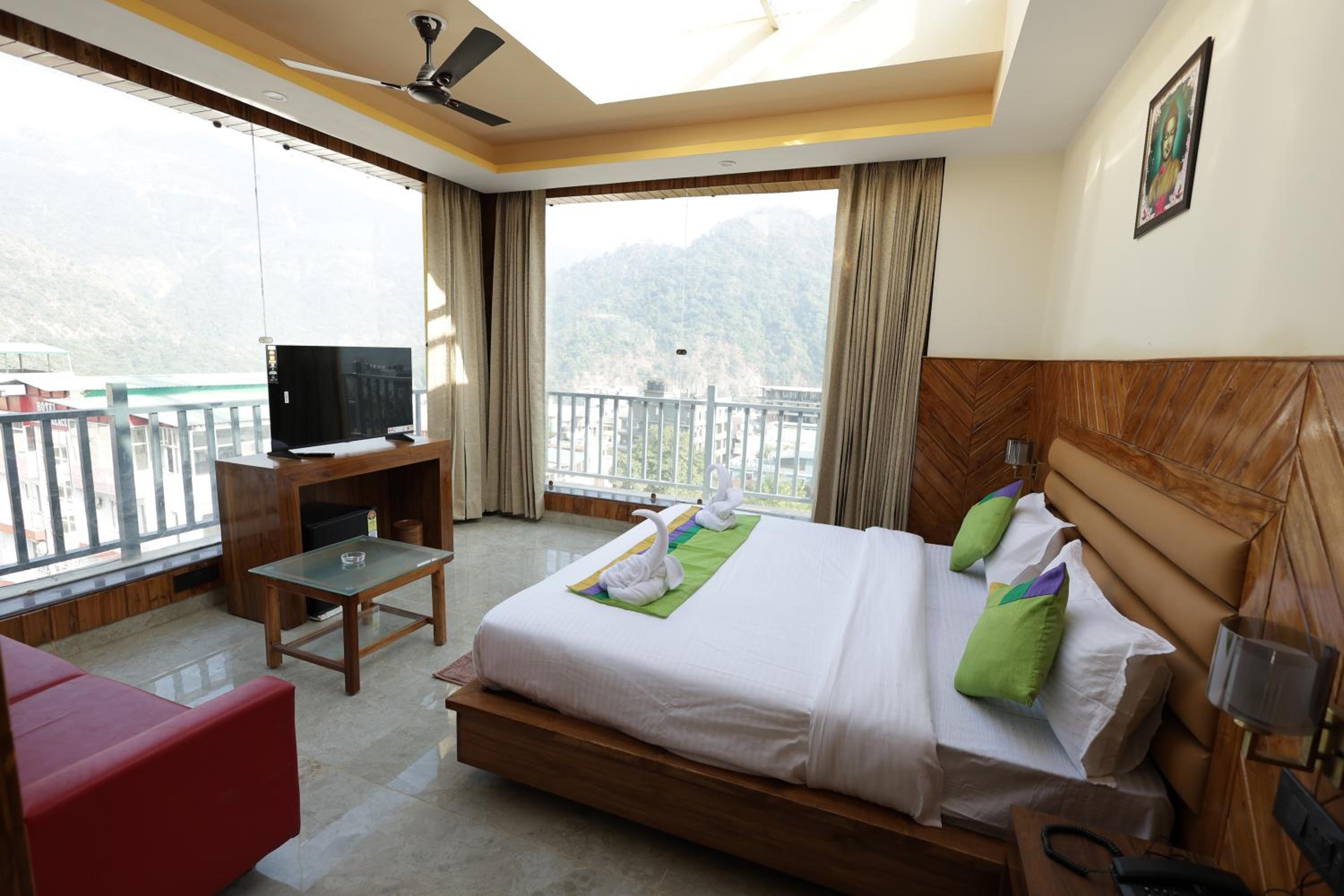 Deluxe Suite