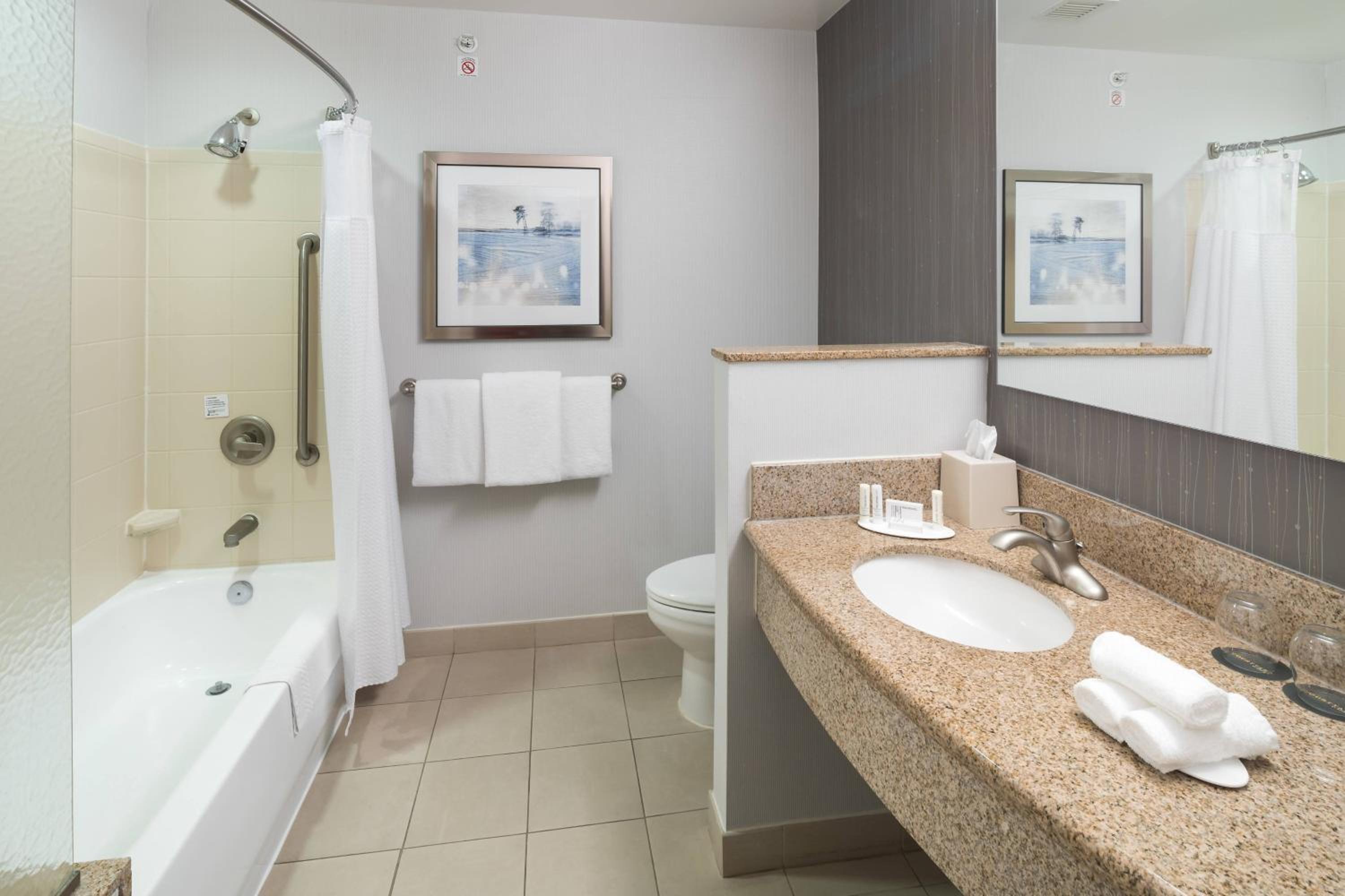 Courtyard by Marriott West Orange, Zdjęcie 3