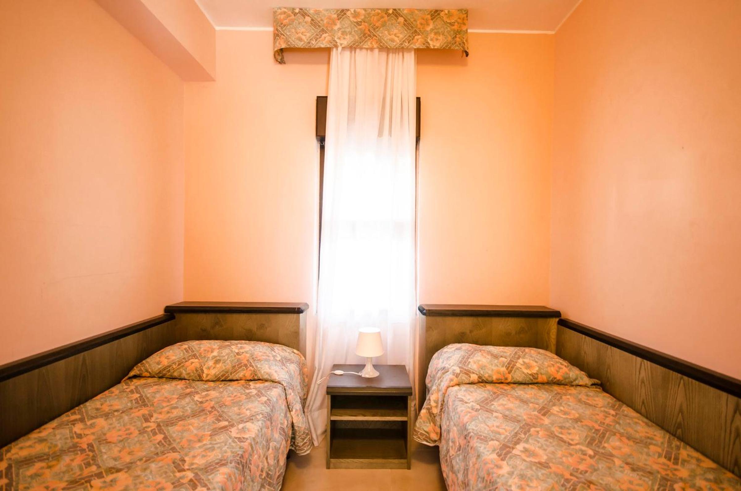 Superior Quadruple Room - Photo 3