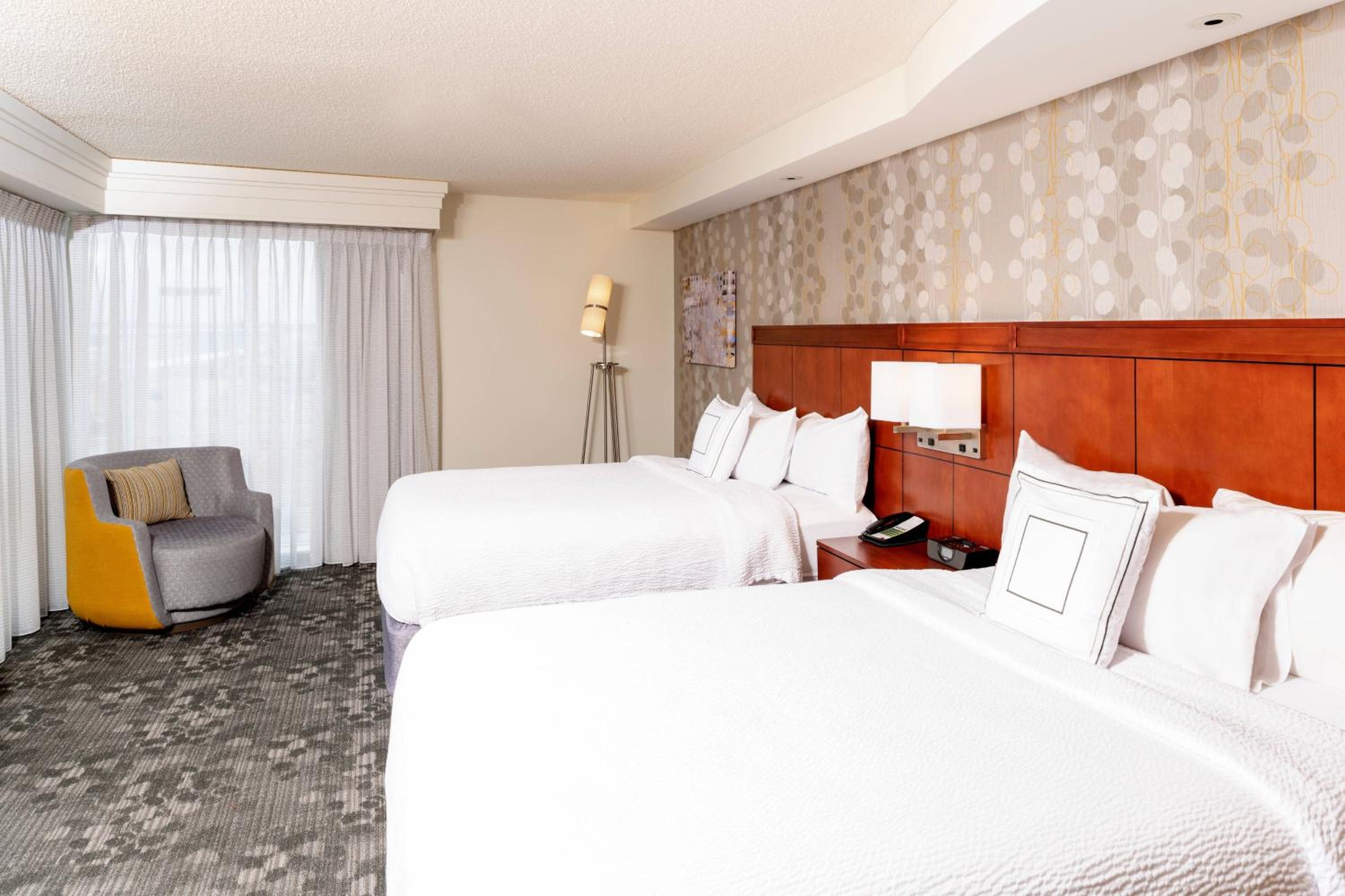 King Suite with Sofa Bed - Photo 3