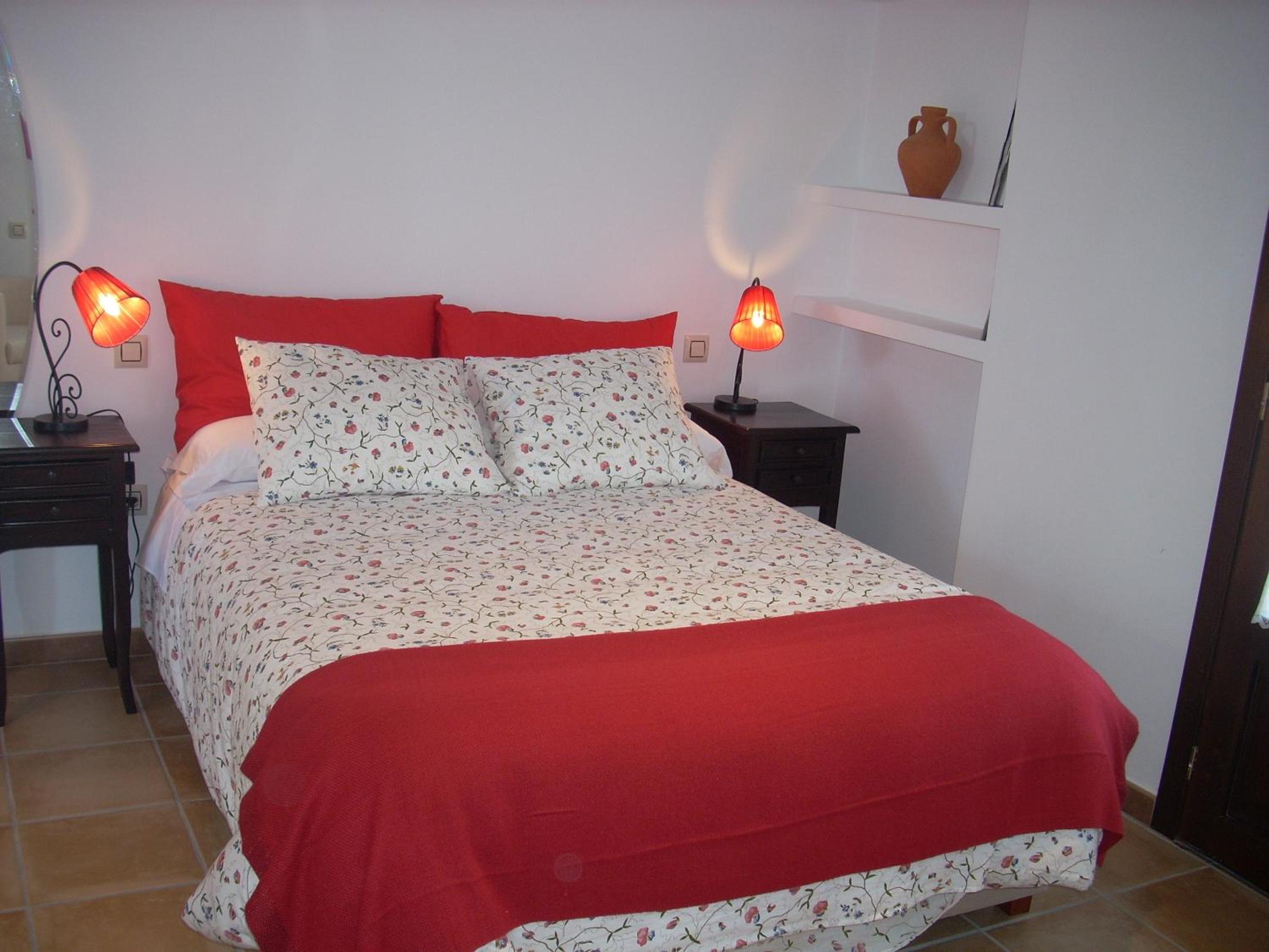 Double or Twin Room - Photo 2