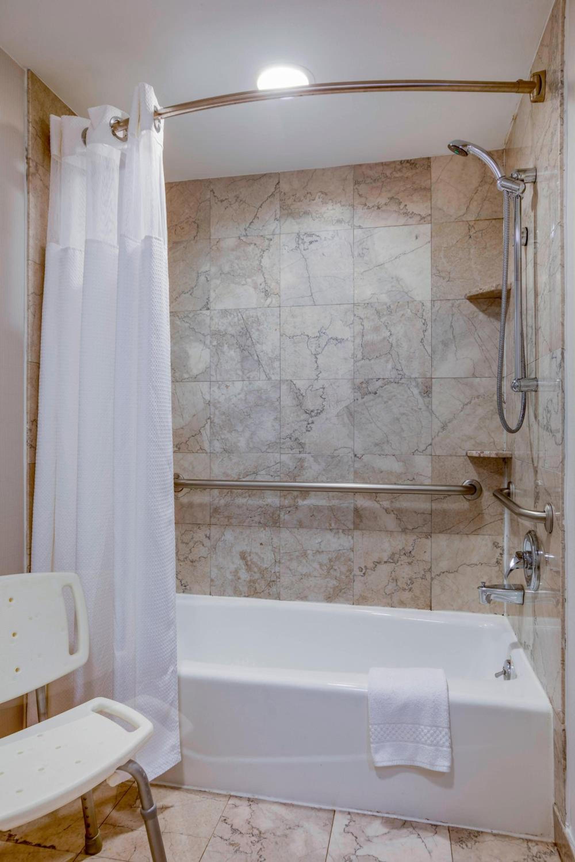 Queen Room with Two Queen Beds - Hearing Accessible - Photo 3
