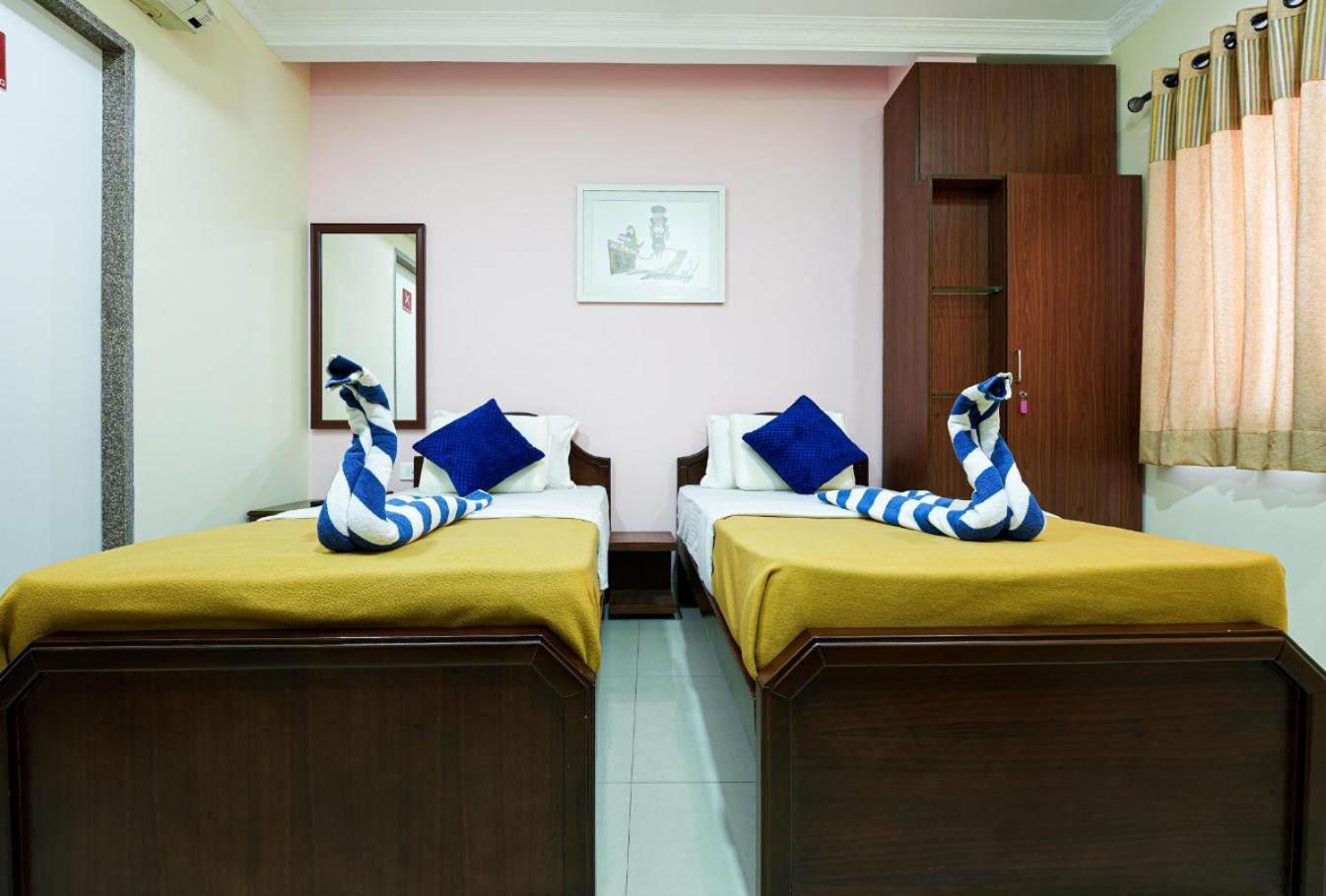 Deluxe Twin Room - Photo 7