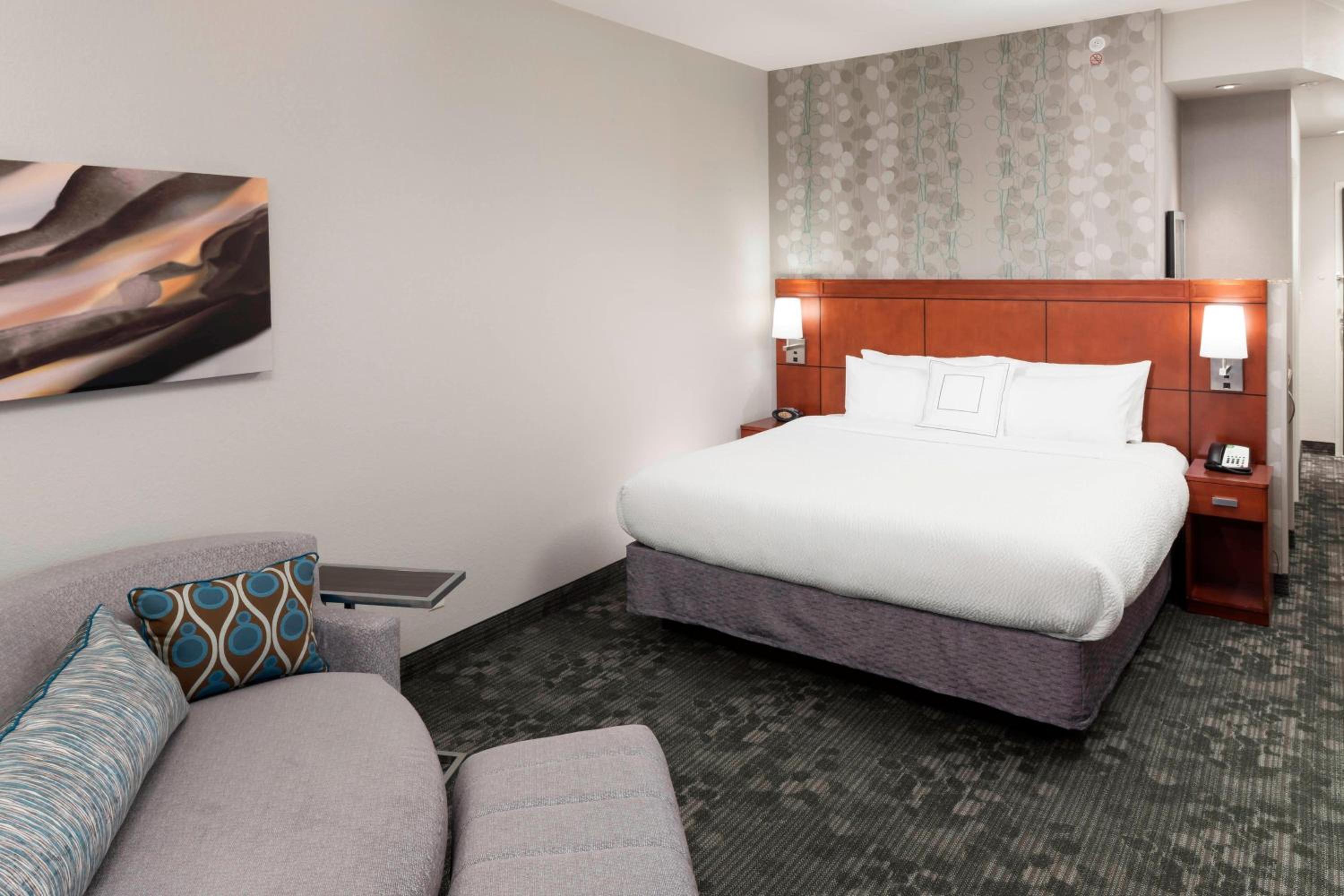 King Room with Sofa Bed - Hearing Accessible - Photo 1