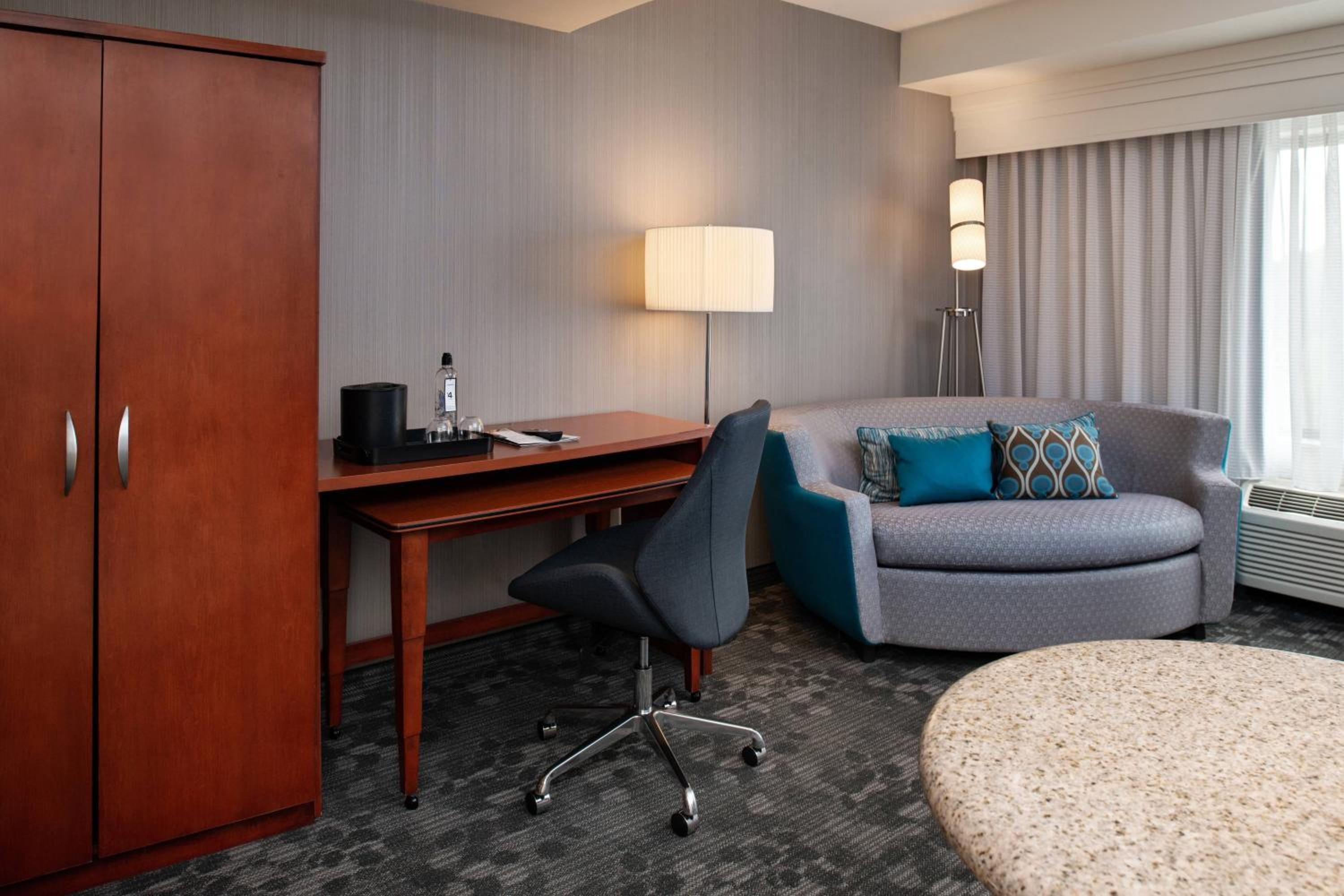 King Suite with Sofa Bed photo 1