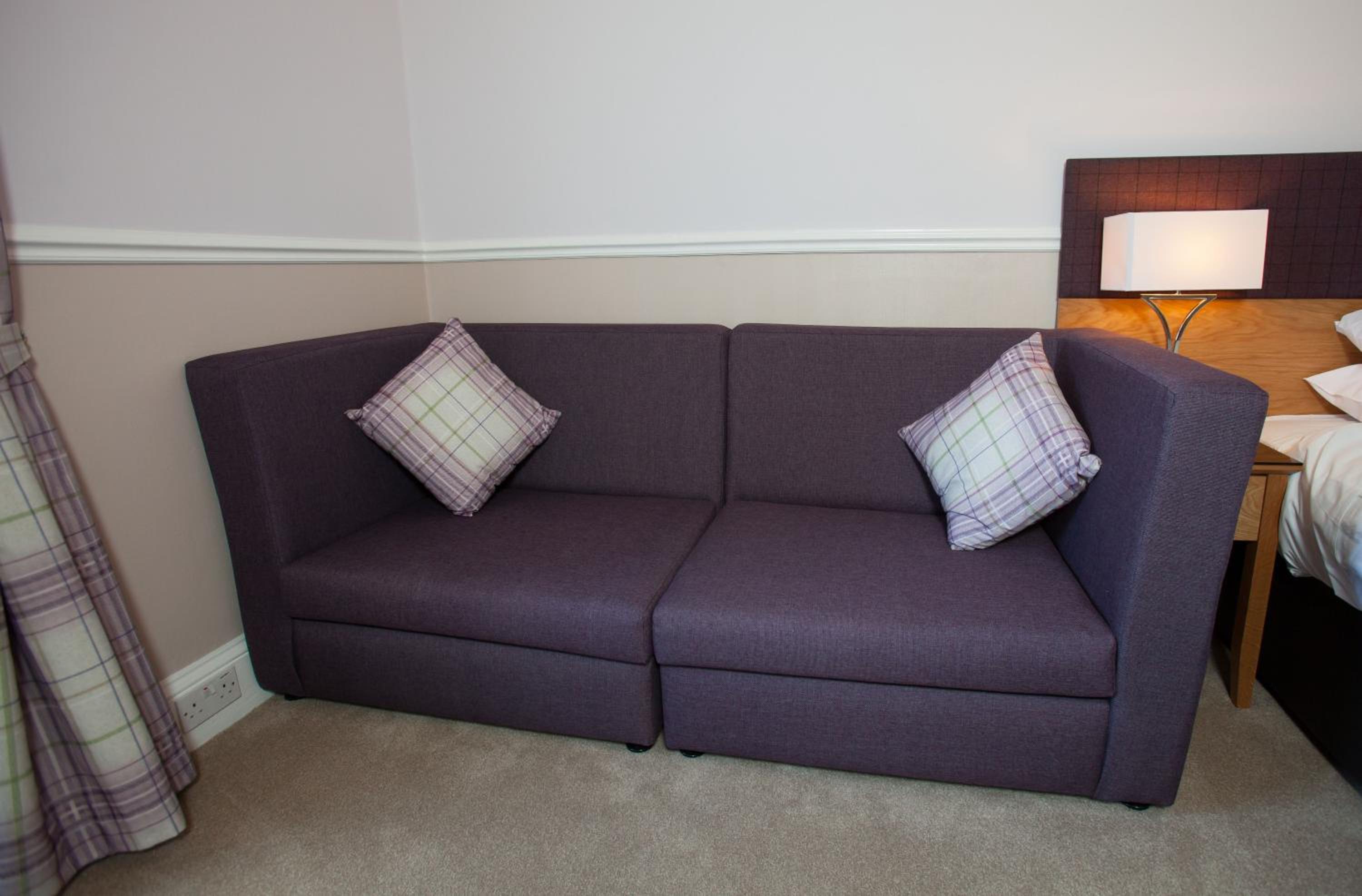 Family Room photo 3
