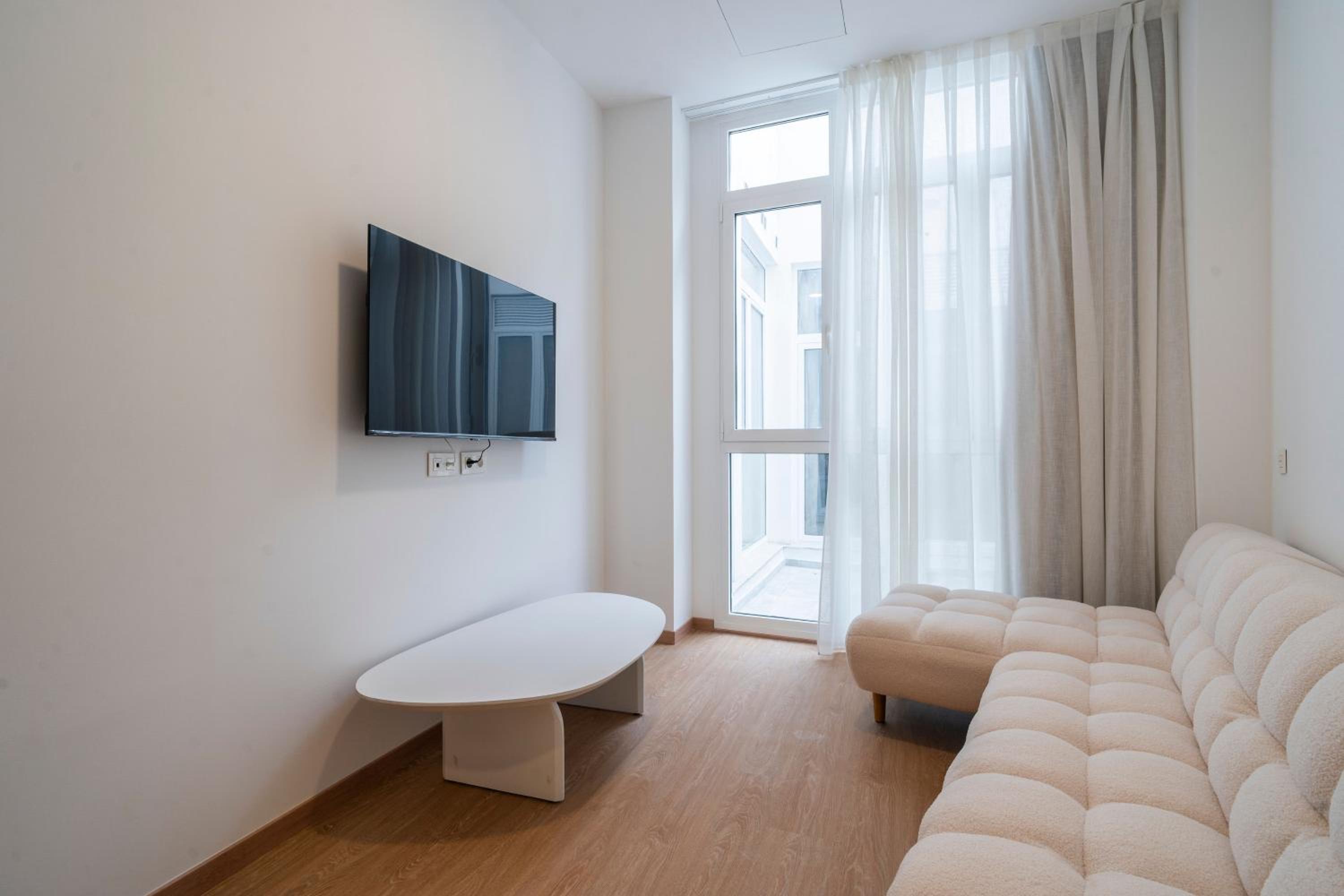 One-Bedroom Standard Apartment