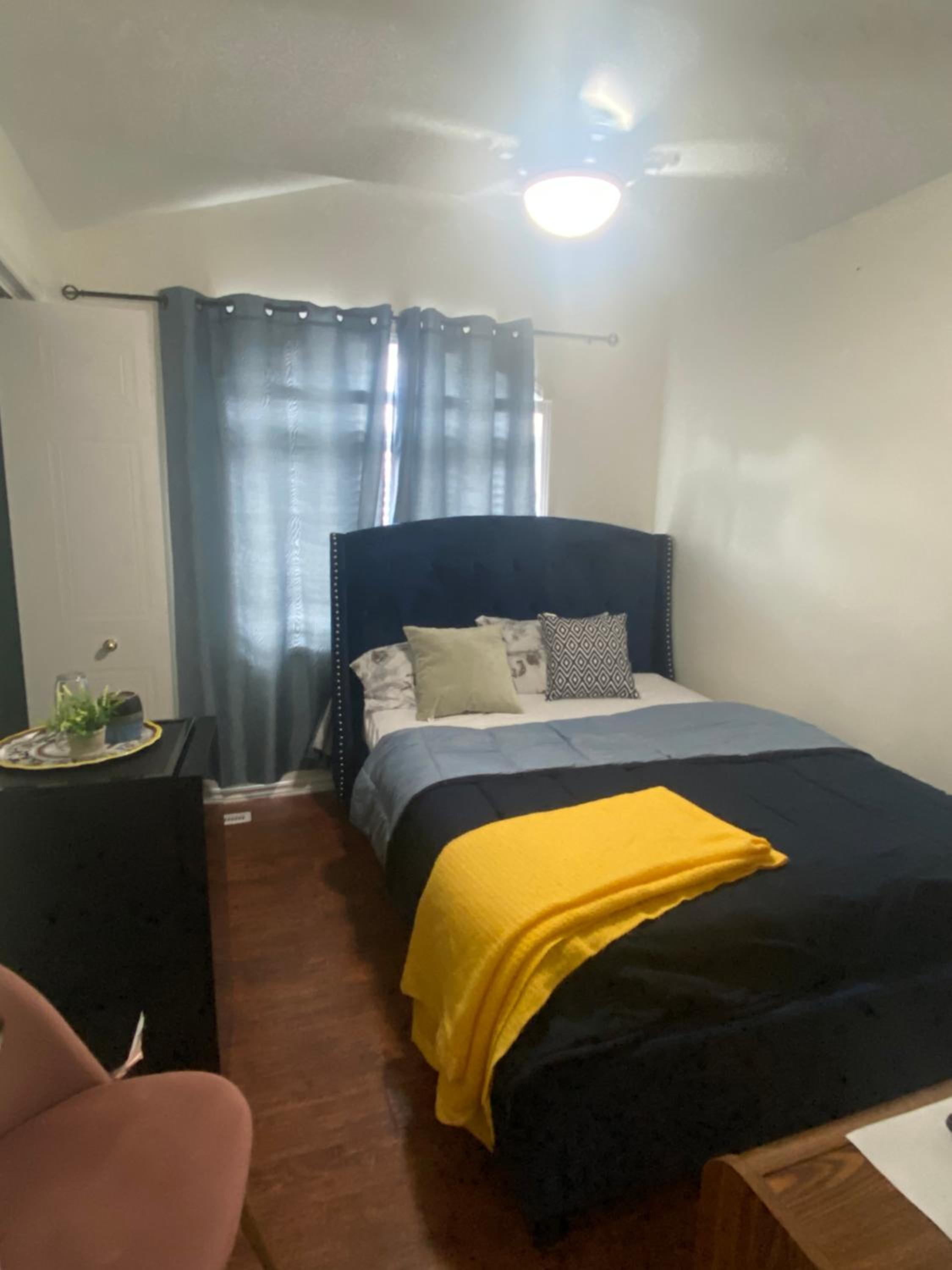 Deluxe Single Room
