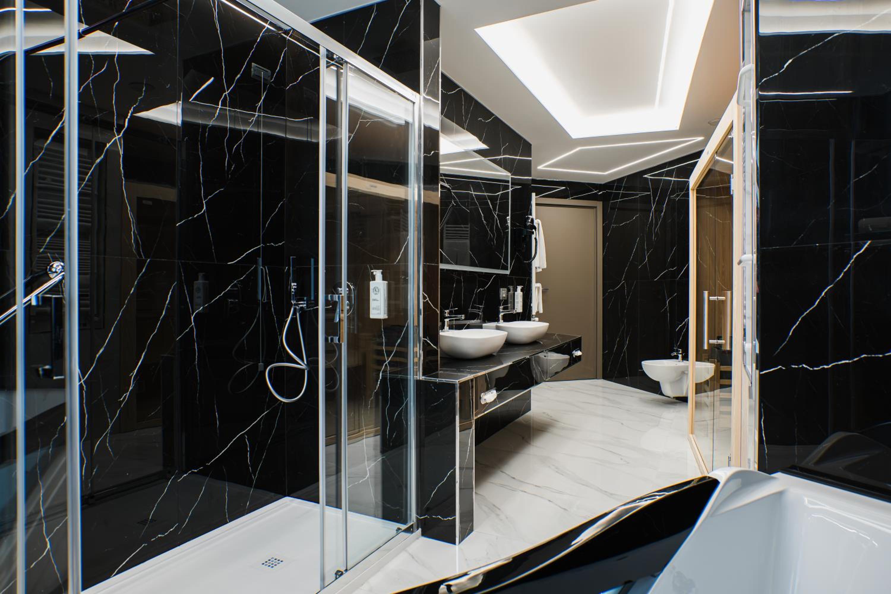 Junior Suite with Sauna - Photo 4
