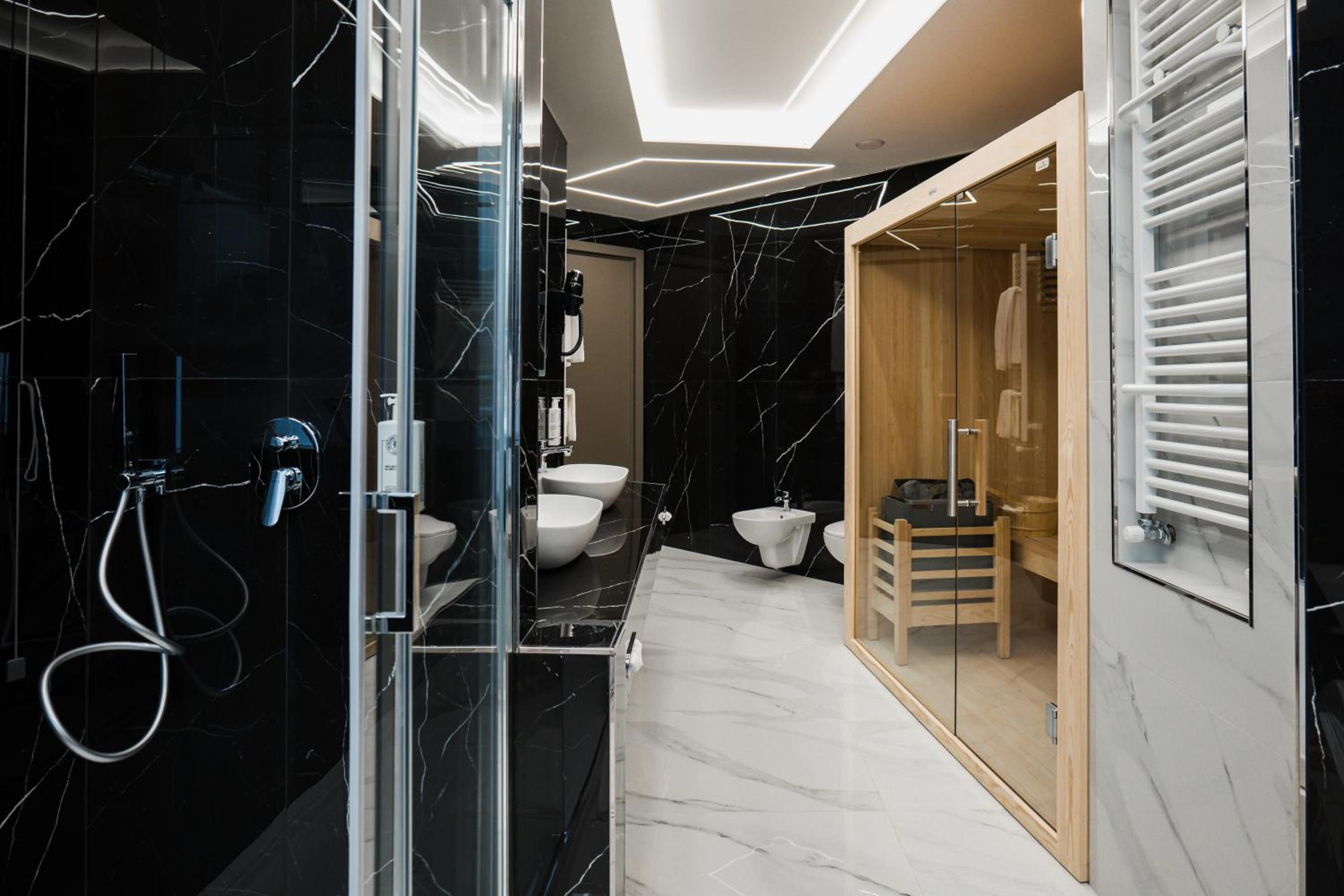 Junior Suite with Sauna - Photo 16
