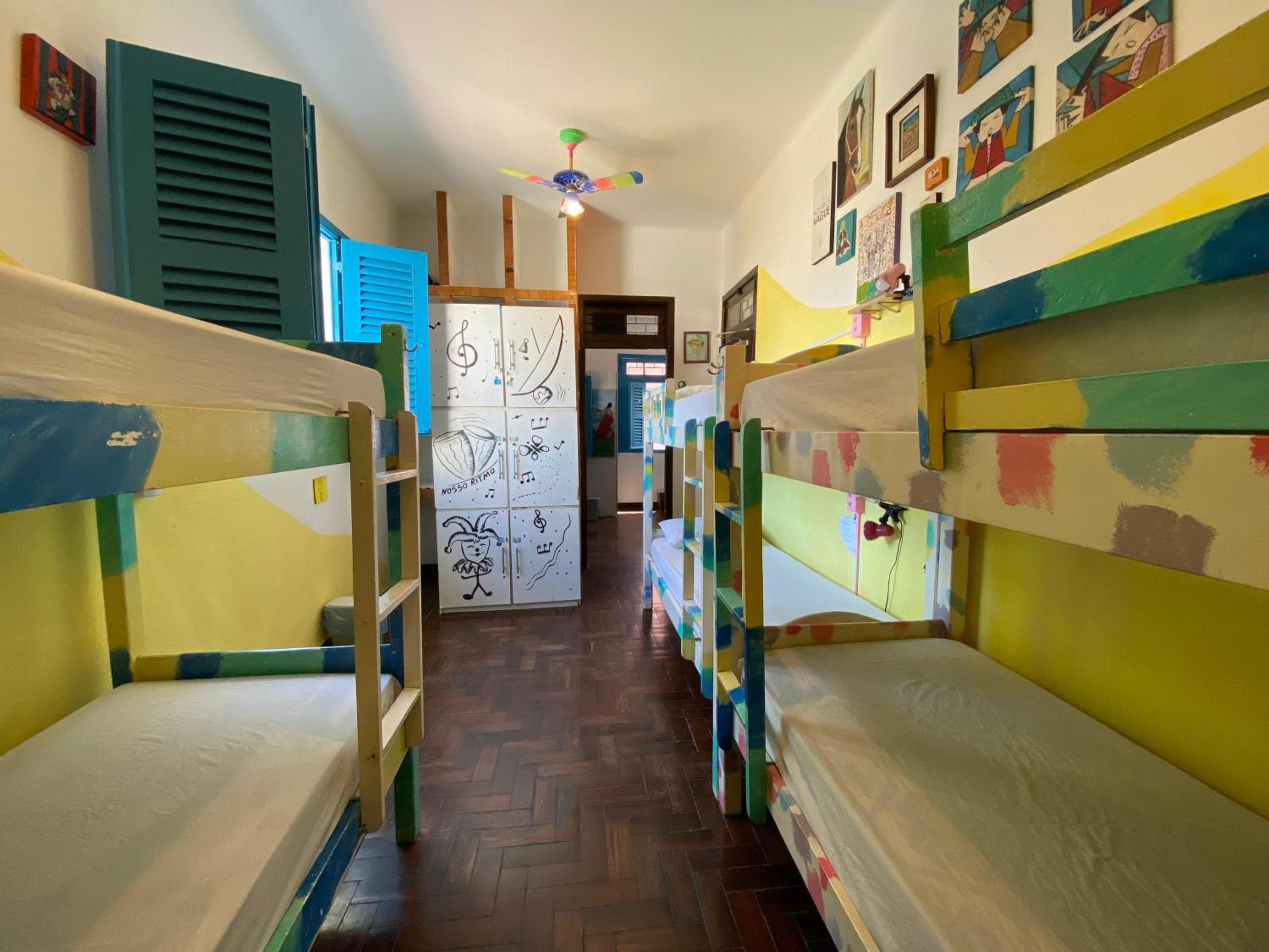 Bed in 10-Bed Mixed Dormitory Room photo 1