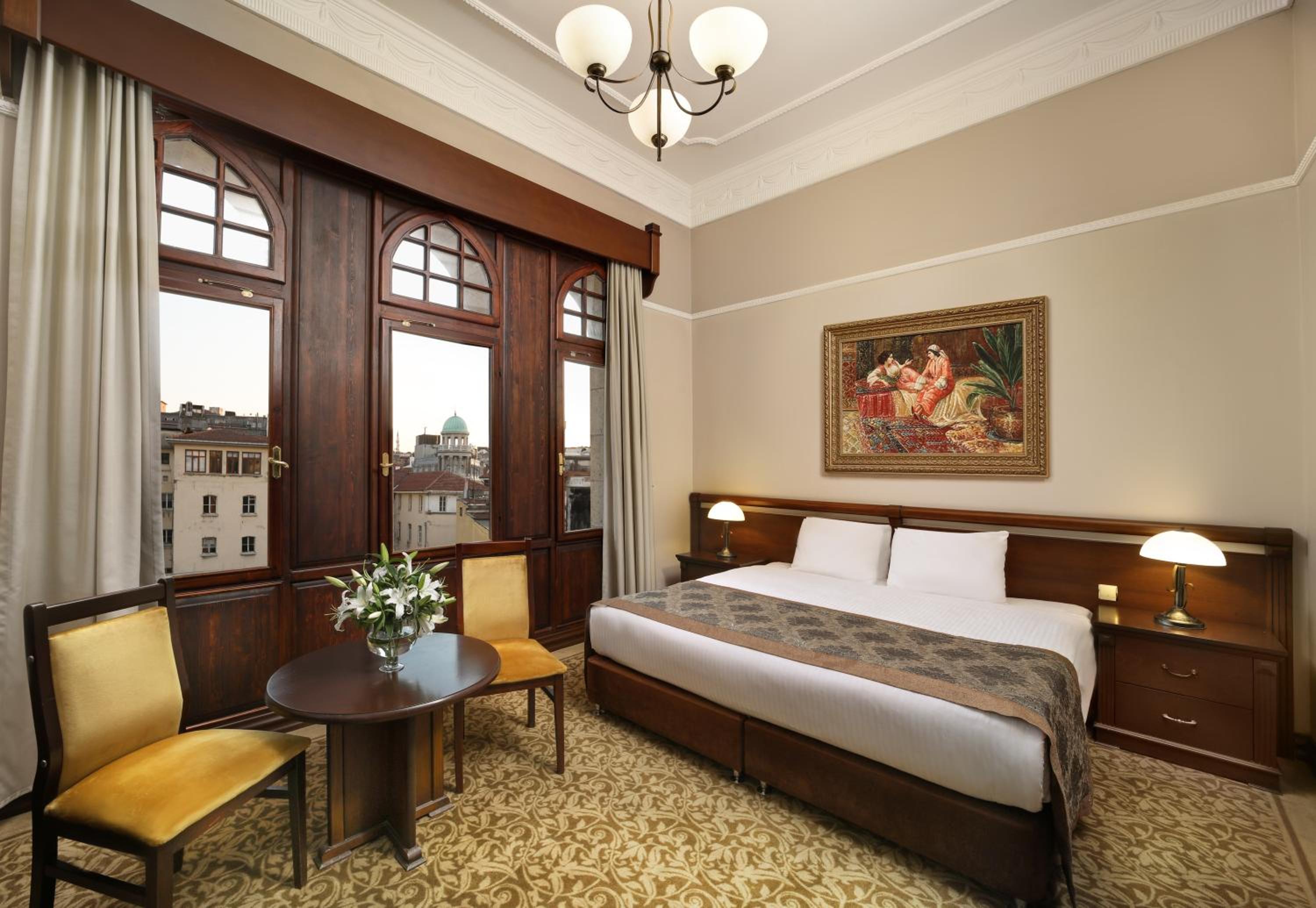 New Year Gala Package - Deluxe Room with City View photo 1