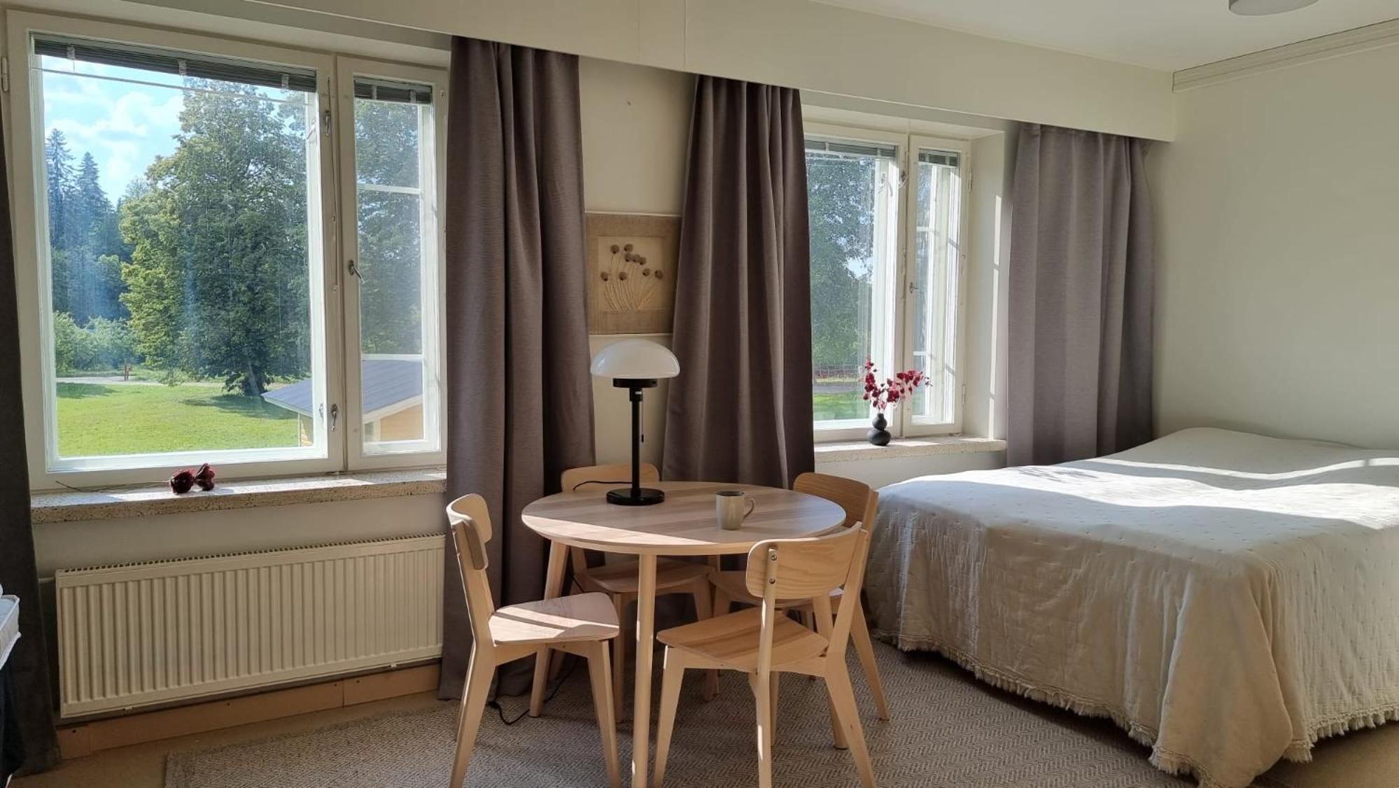 Double Room - Disability Access photo 3