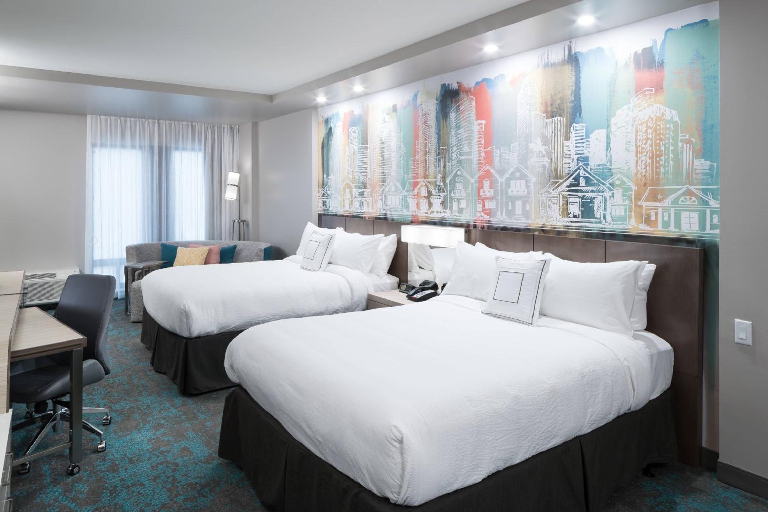 Queen Suite with Two Queen Beds and Bathtub - Mobility Access