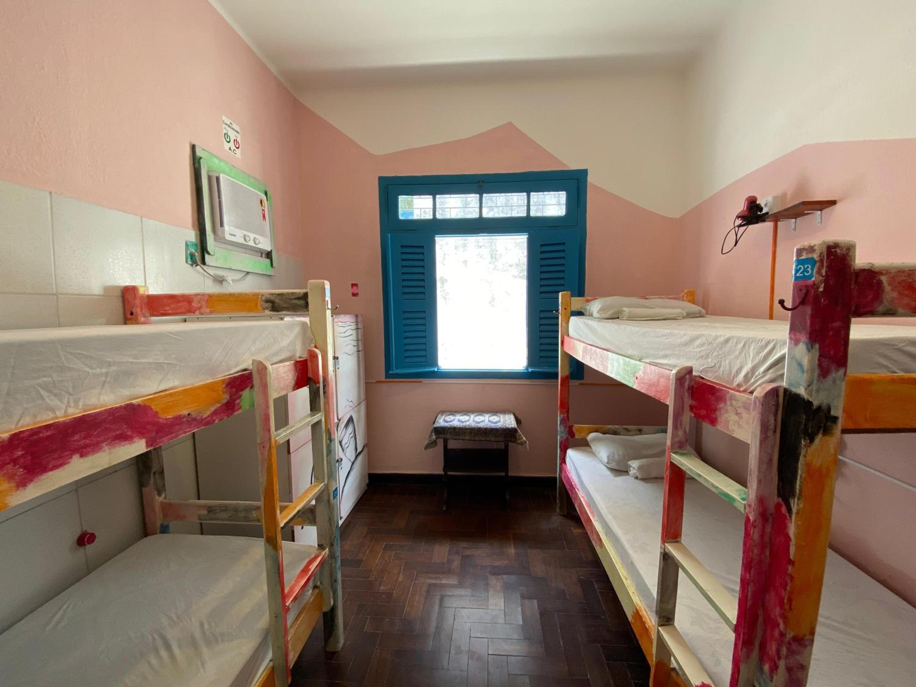 Bed in 4-Bed Mixed Dormitory Room photo 3