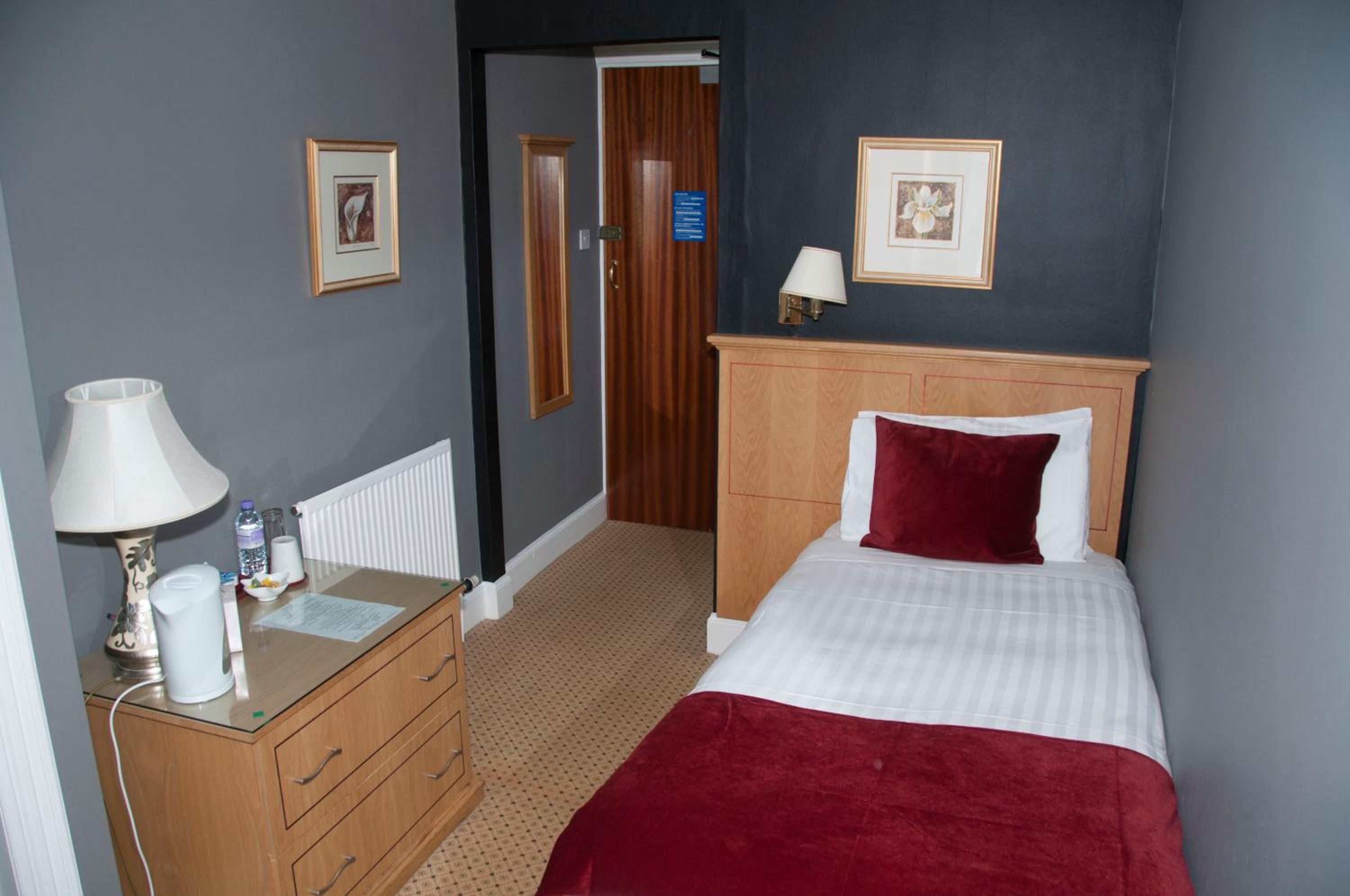 Single Room photo 1