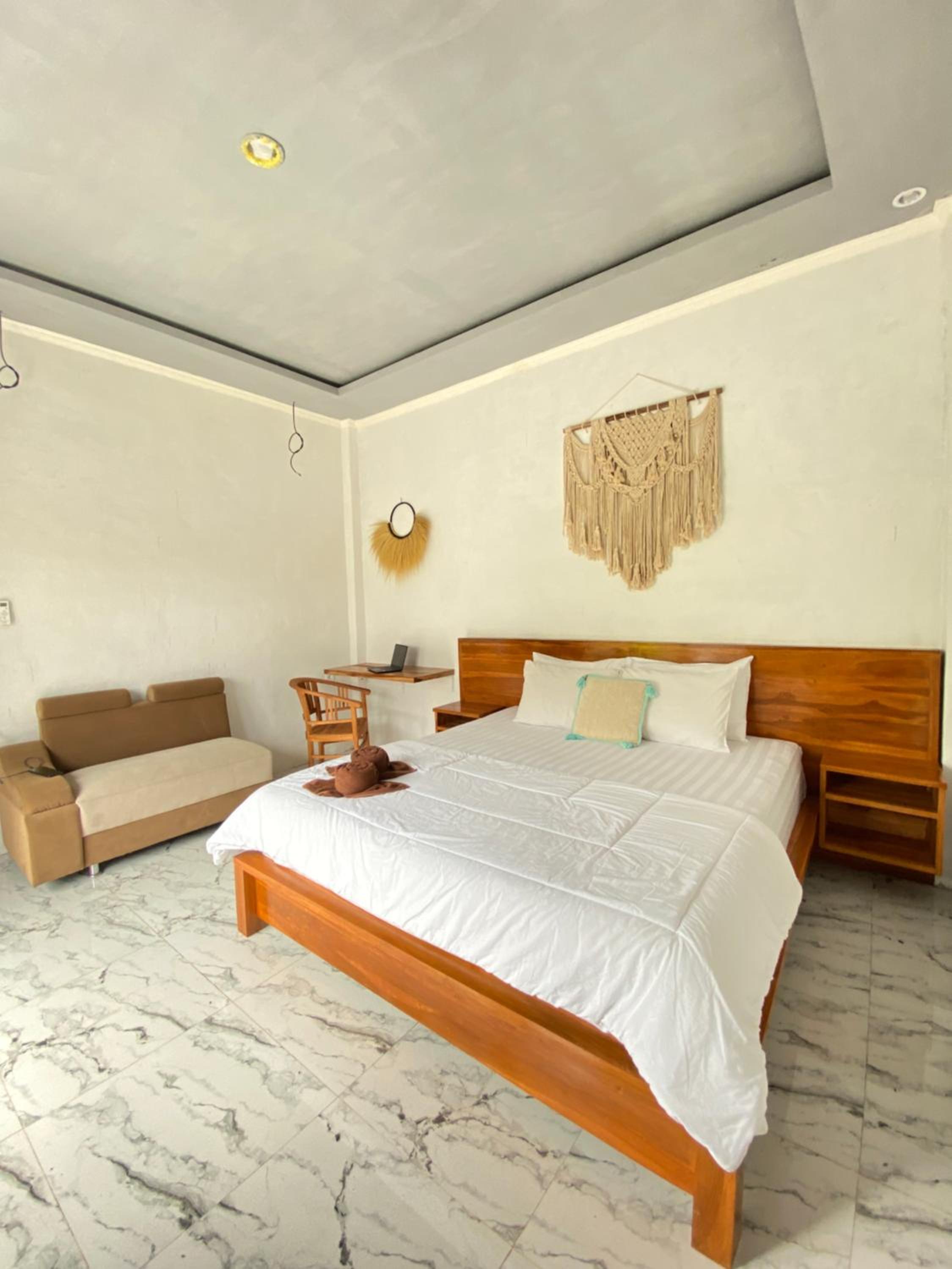 Standard King Room photo 1